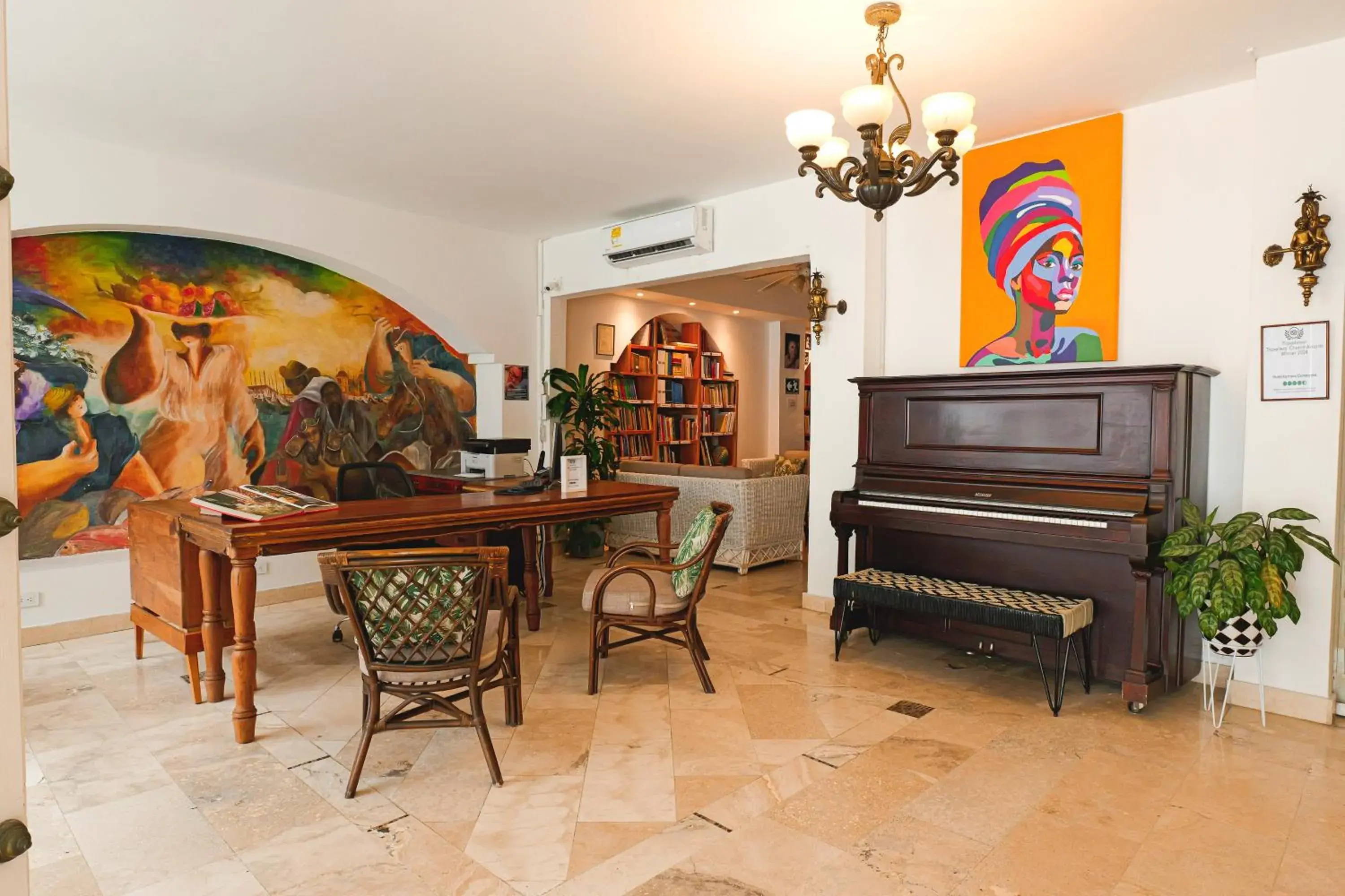 Lobby or reception in Hotel Kartaxa Lobby or reception in Hotel Kartaxa