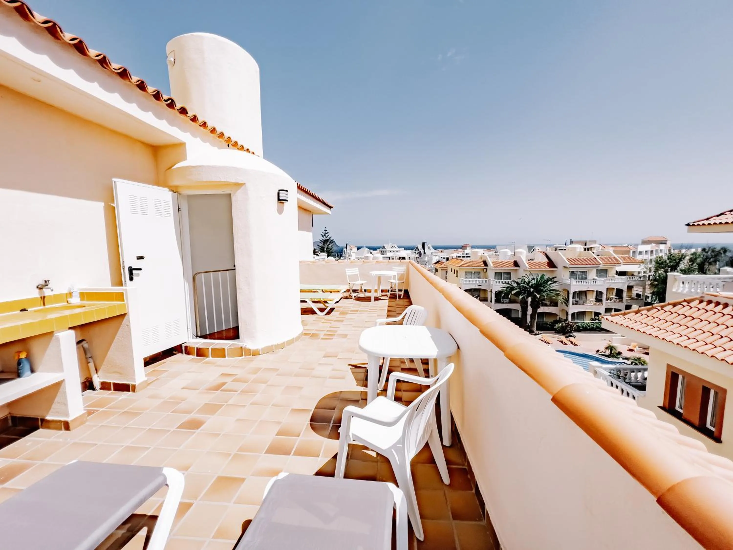 BBQ facilities in Golf Park Ocean Paradise- Golf del Sur