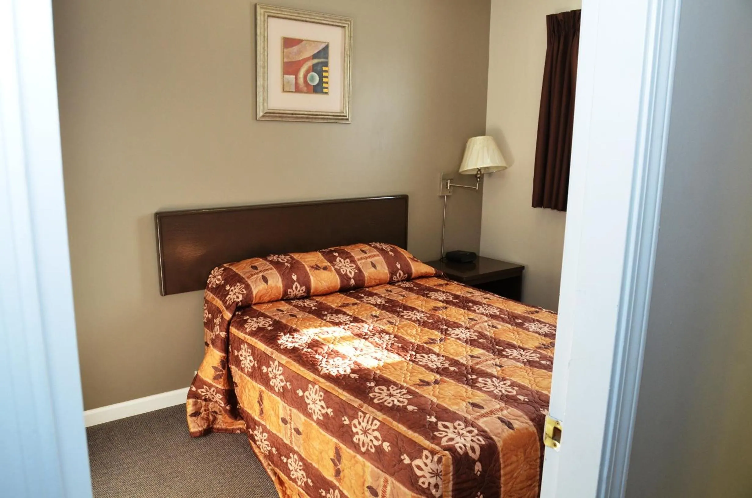 Bedroom, Bed in Blue Bell Inn