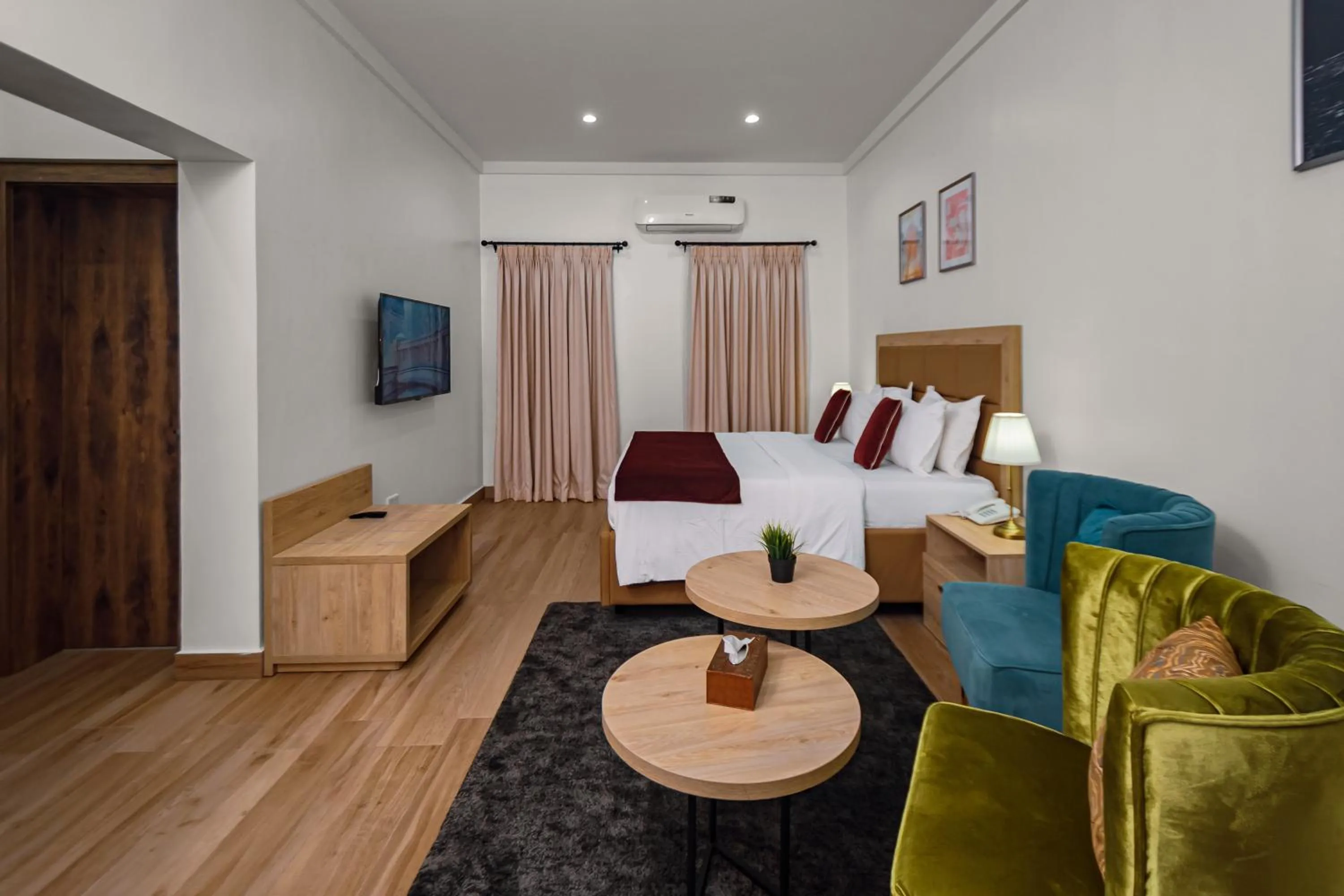 Bed in Quest Boutique Hotel