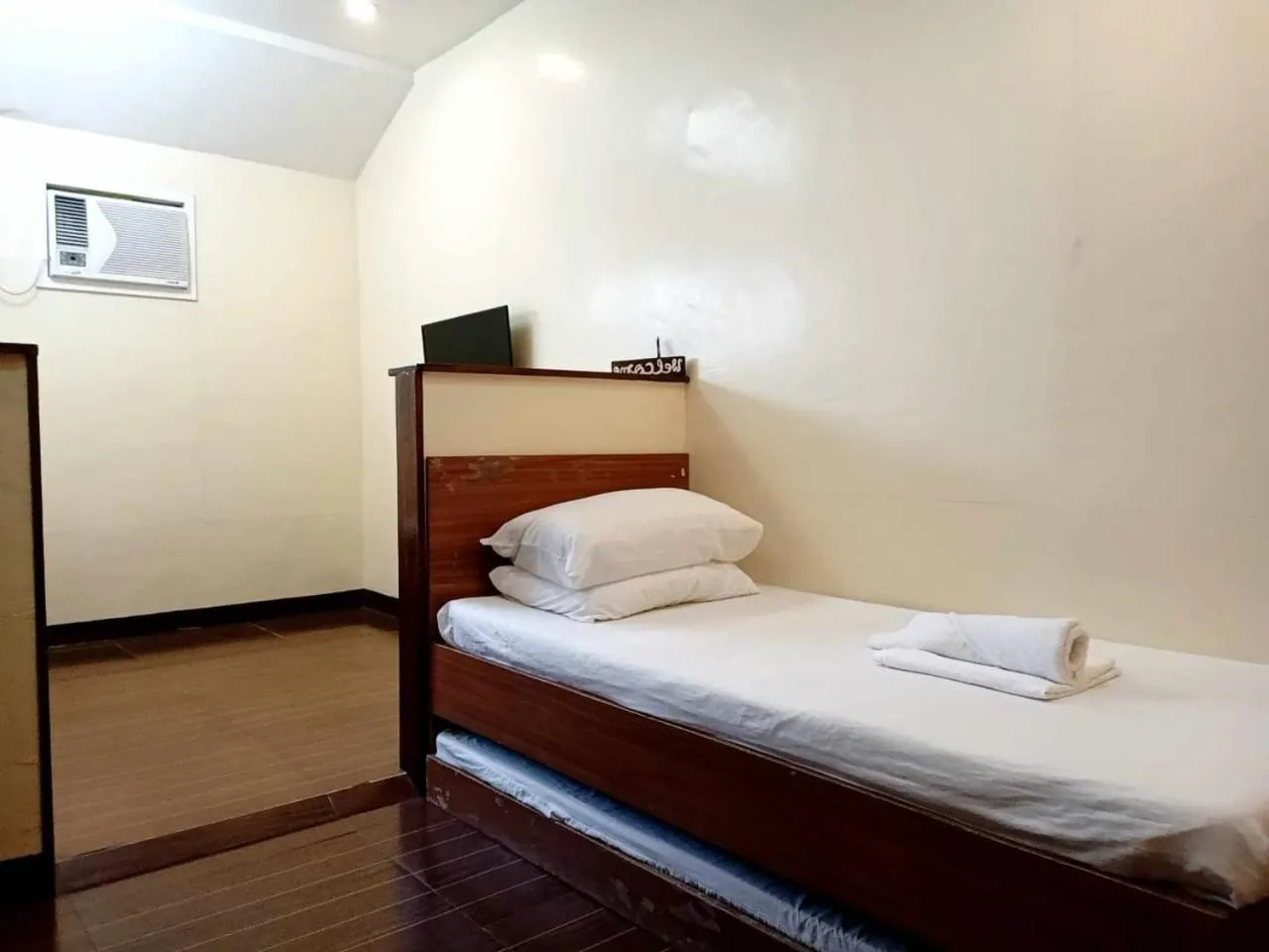 Bed in Dubay Panglao Beachfront Resort