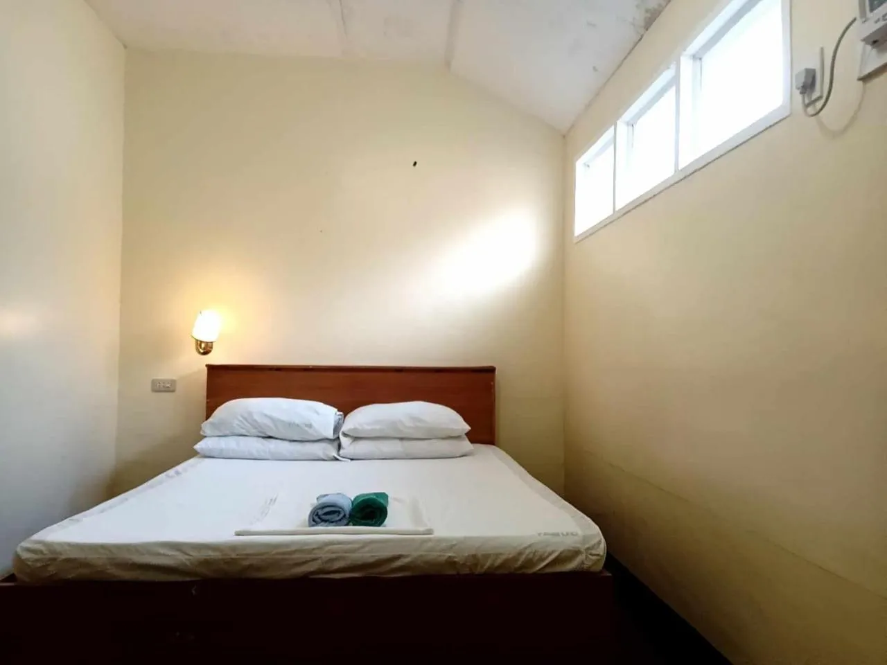 Bed in Dubay Panglao Beachfront Resort