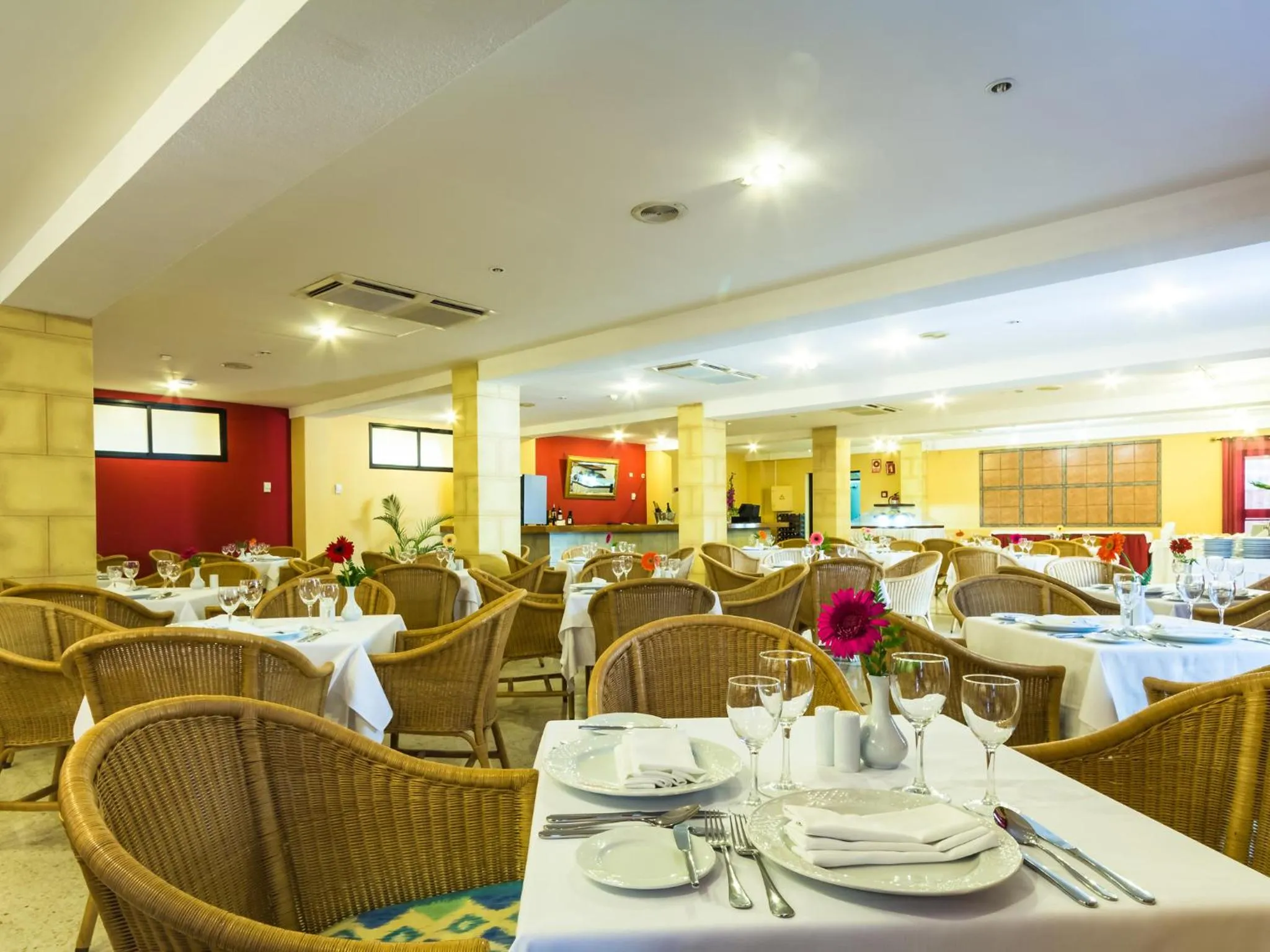 Buffet breakfast in Apartamentos BlueBay Beach Club