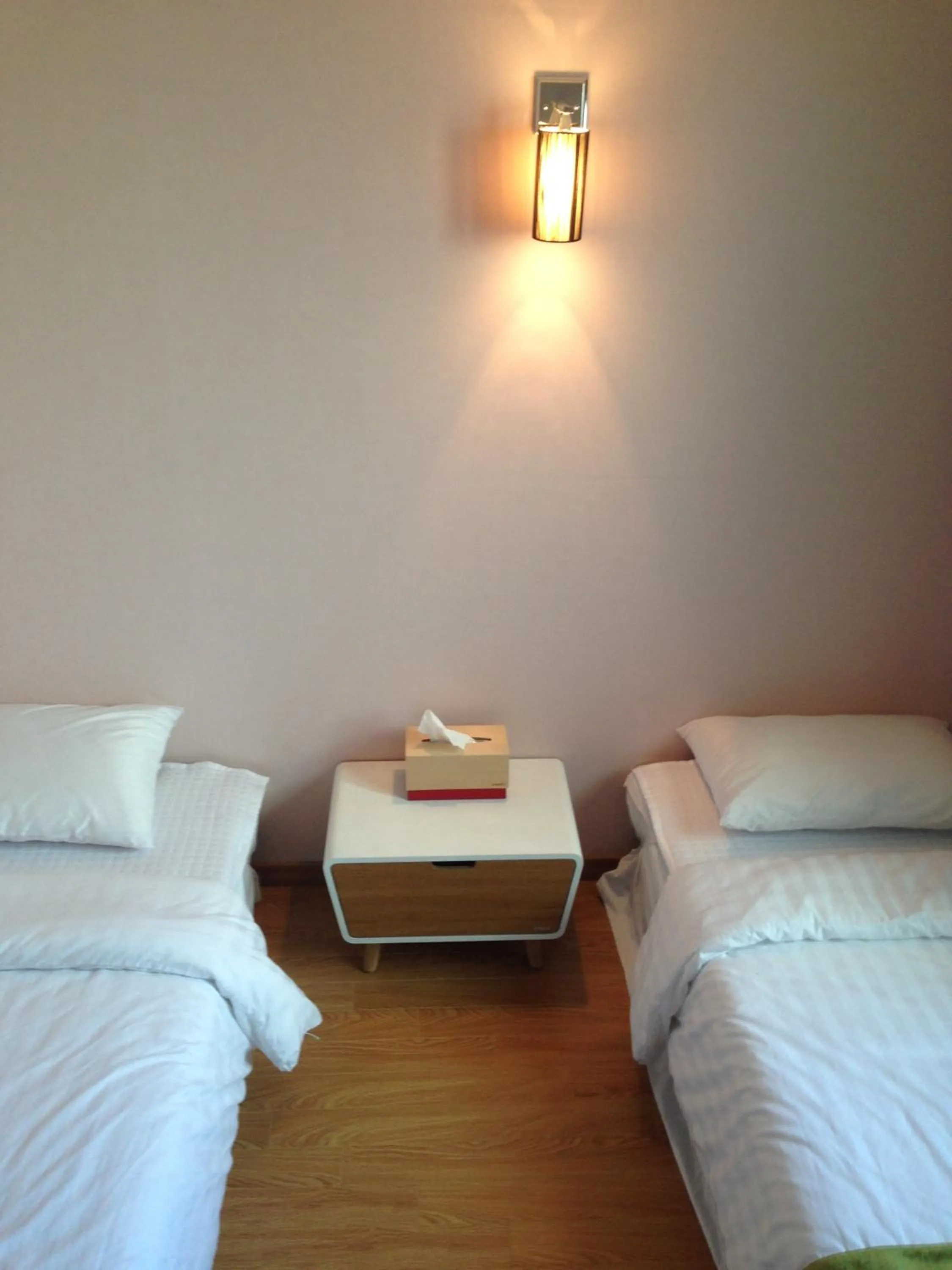 Bed in Jeju R Hotel & Guesthouse