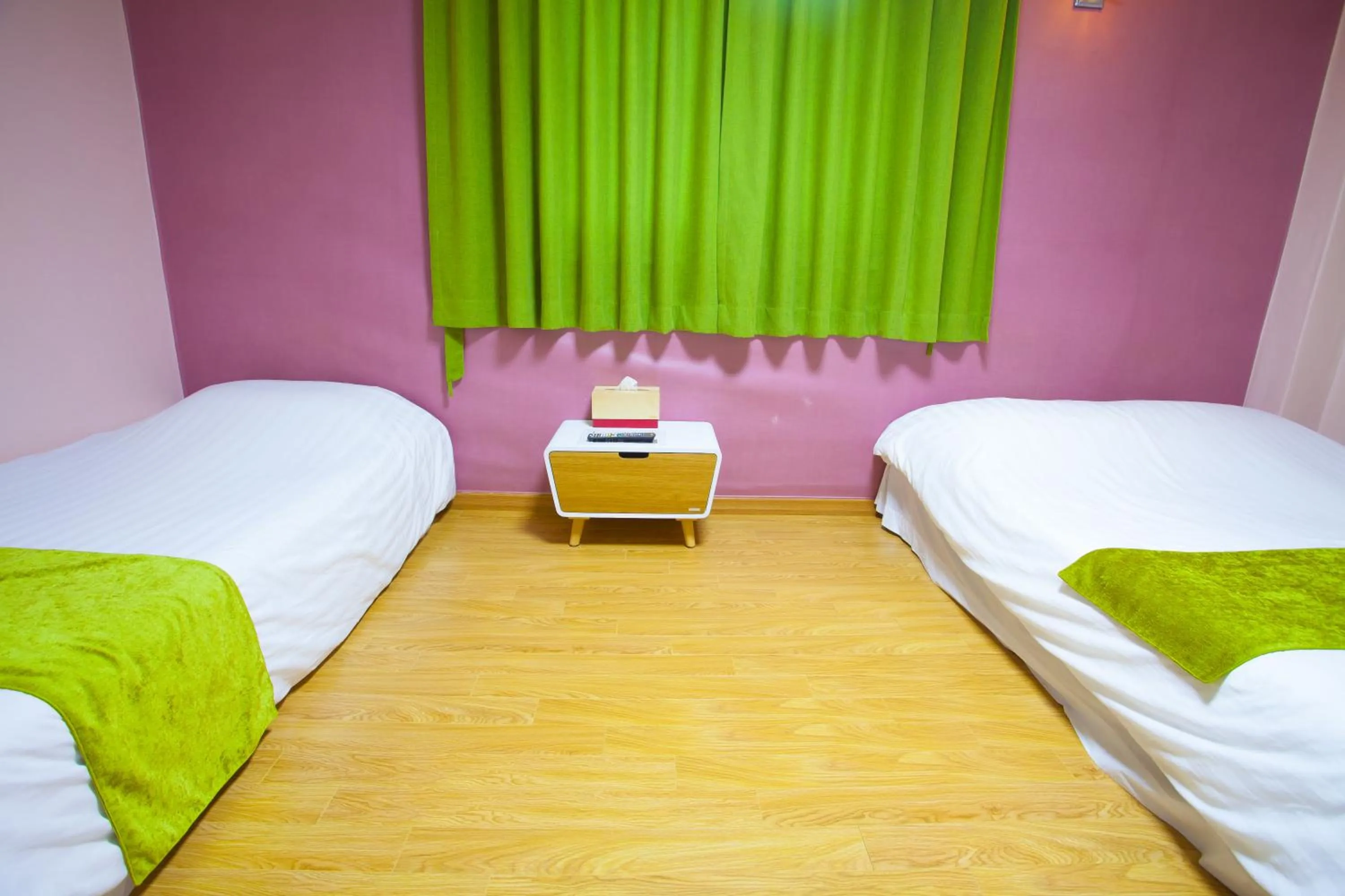 Bed in Jeju R Hotel & Guesthouse