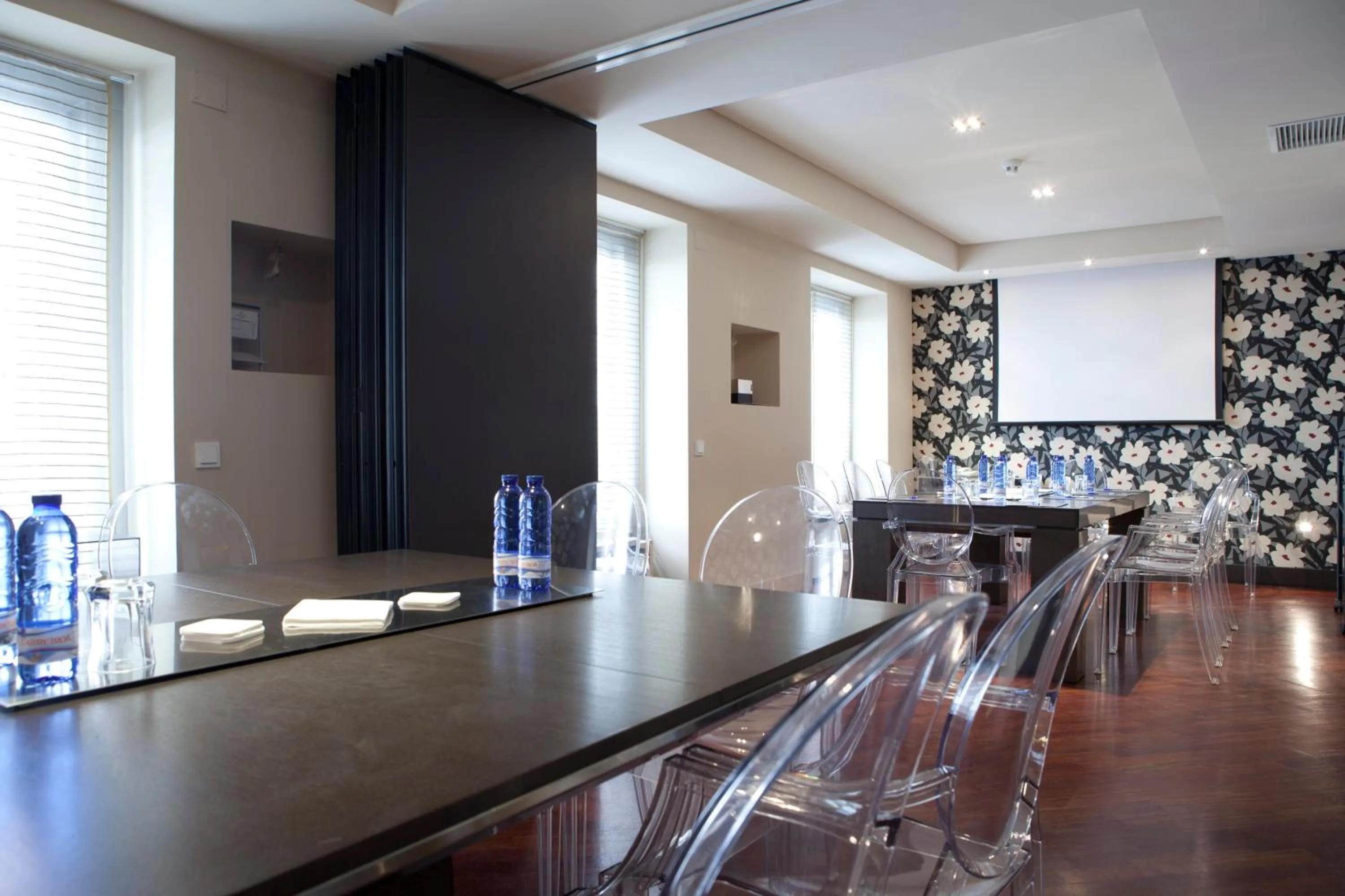 Meeting/conference room in Hotel Moderno Puerta del Sol