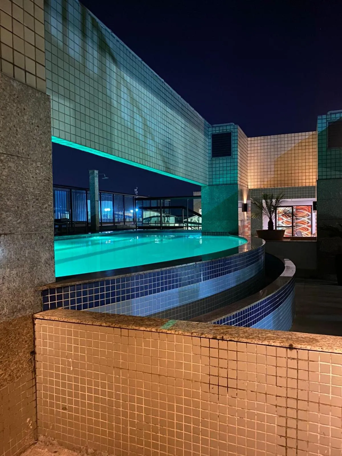 Swimming pool in Lindo Flat Particular decorado