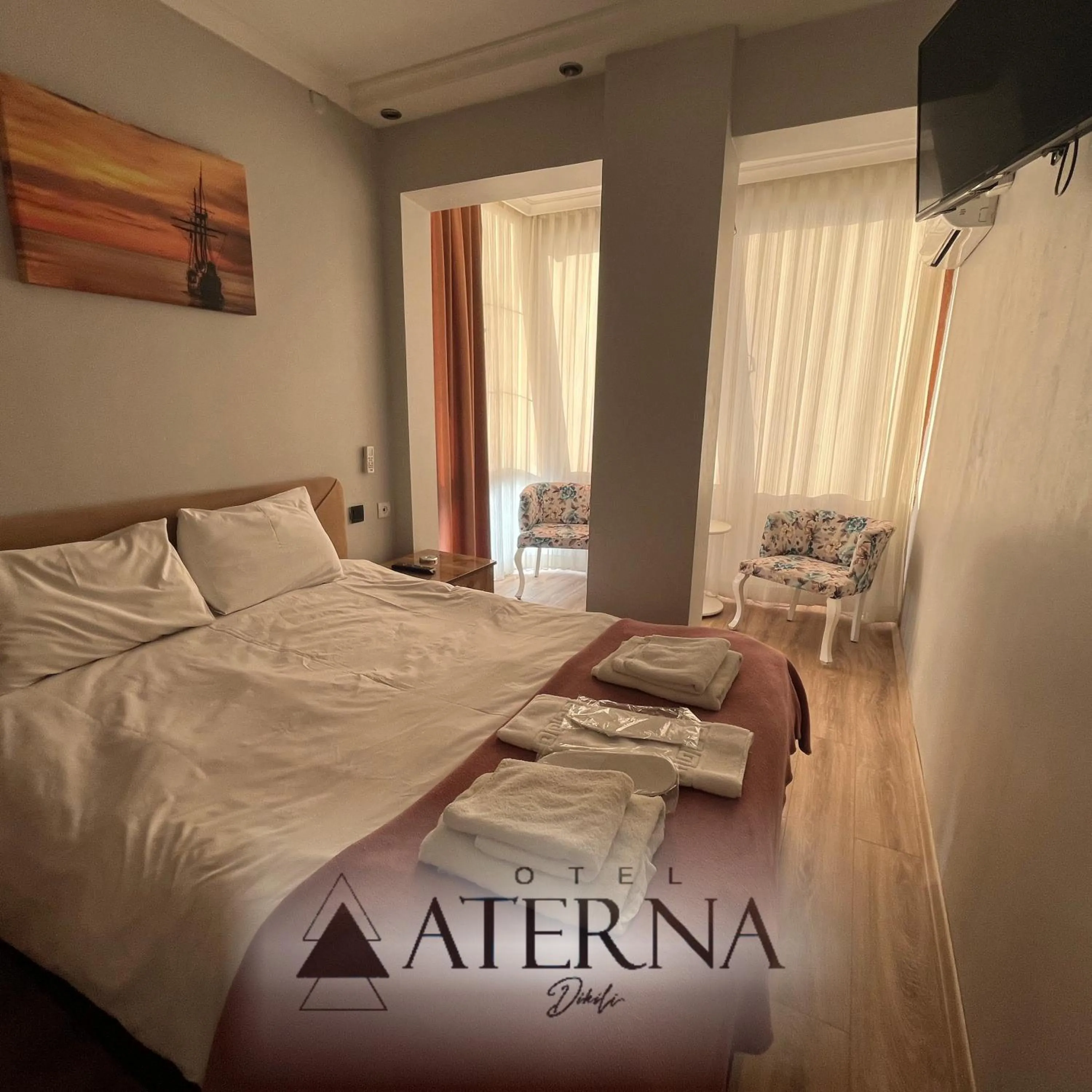 Massage in ATERNA HOTEL