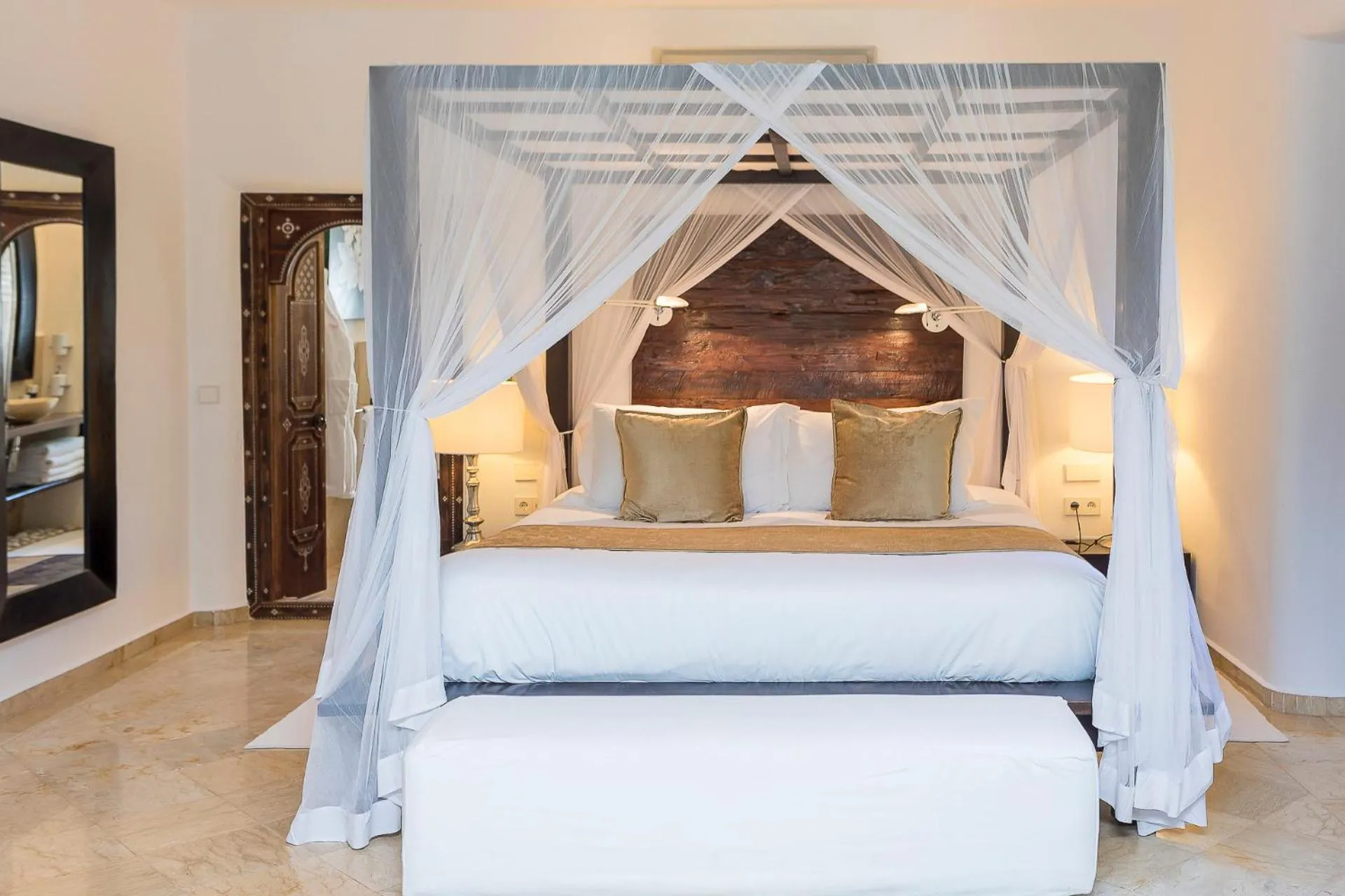 Photo of the whole room, Bed in Agroturismo Atzaró