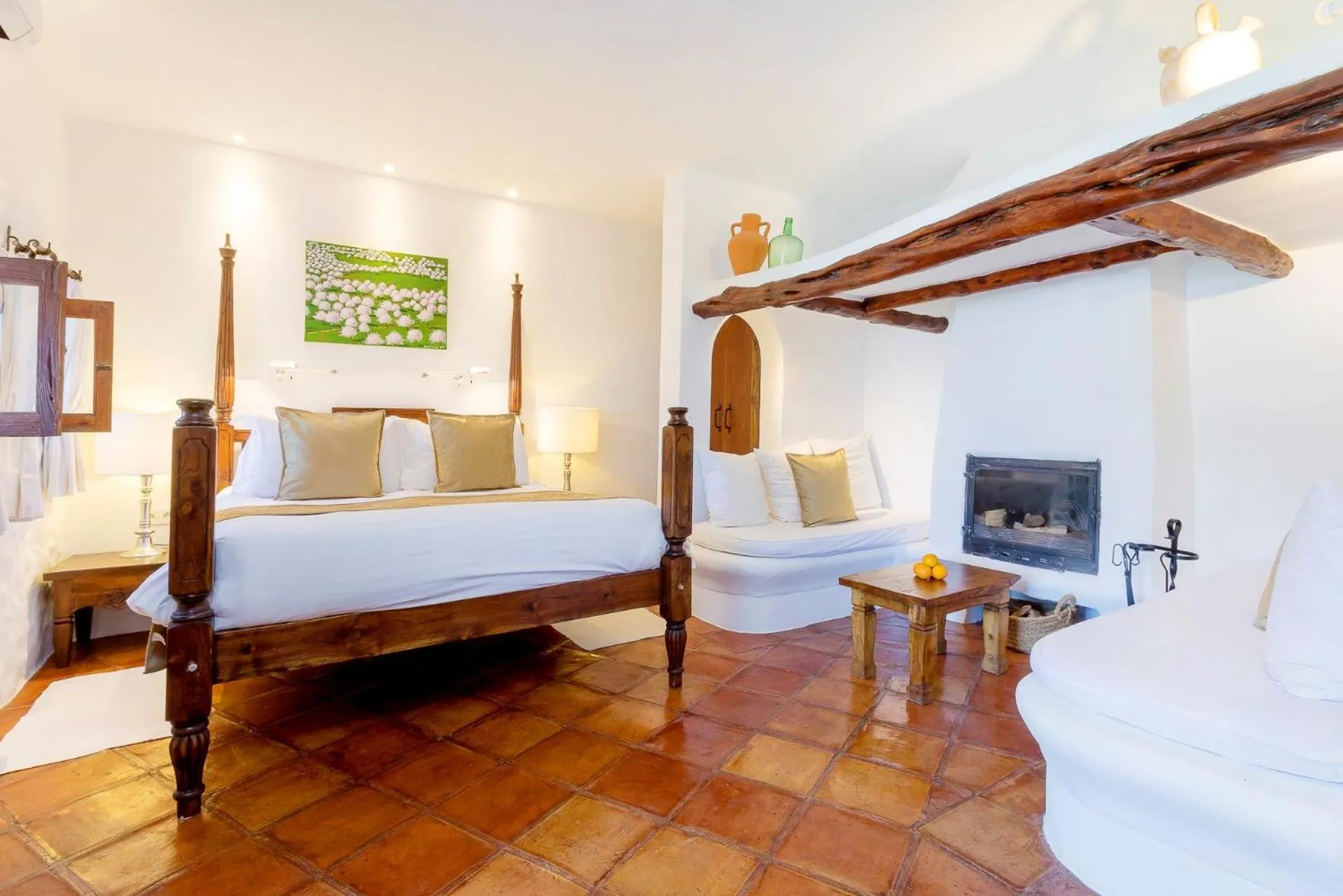 Photo of the whole room, Bed in Agroturismo Atzaró
