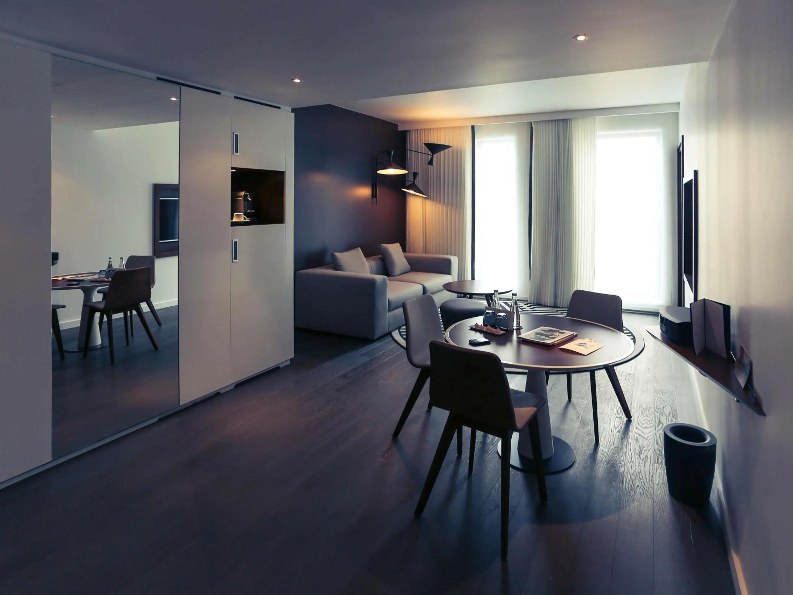 Photo of the whole room, Bed in Molitor Hotel & Spa Paris - MGallery Collection