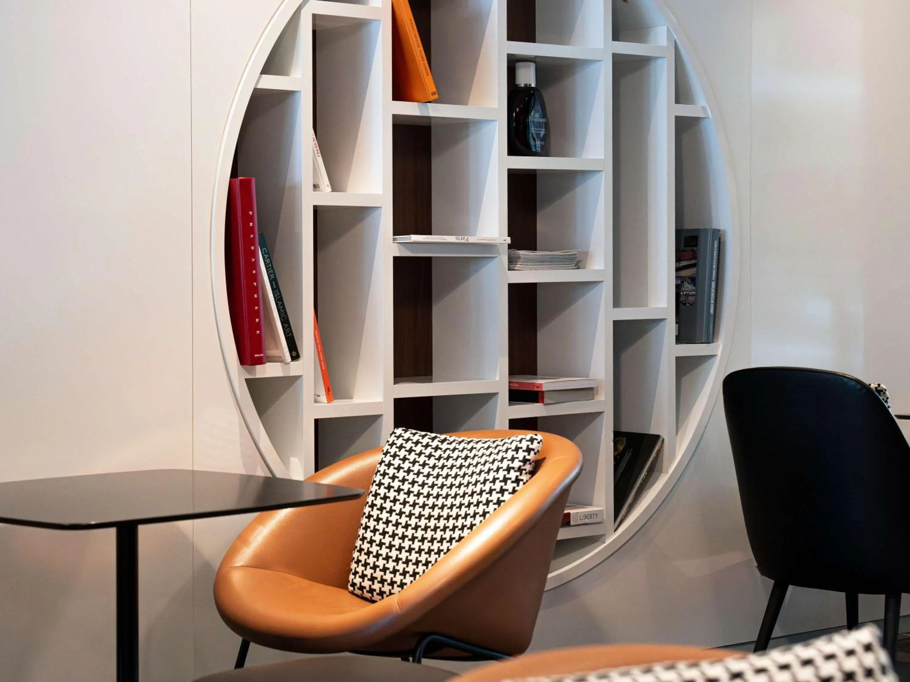 Restaurant/places to eat in Molitor Hotel & Spa Paris - MGallery Collection