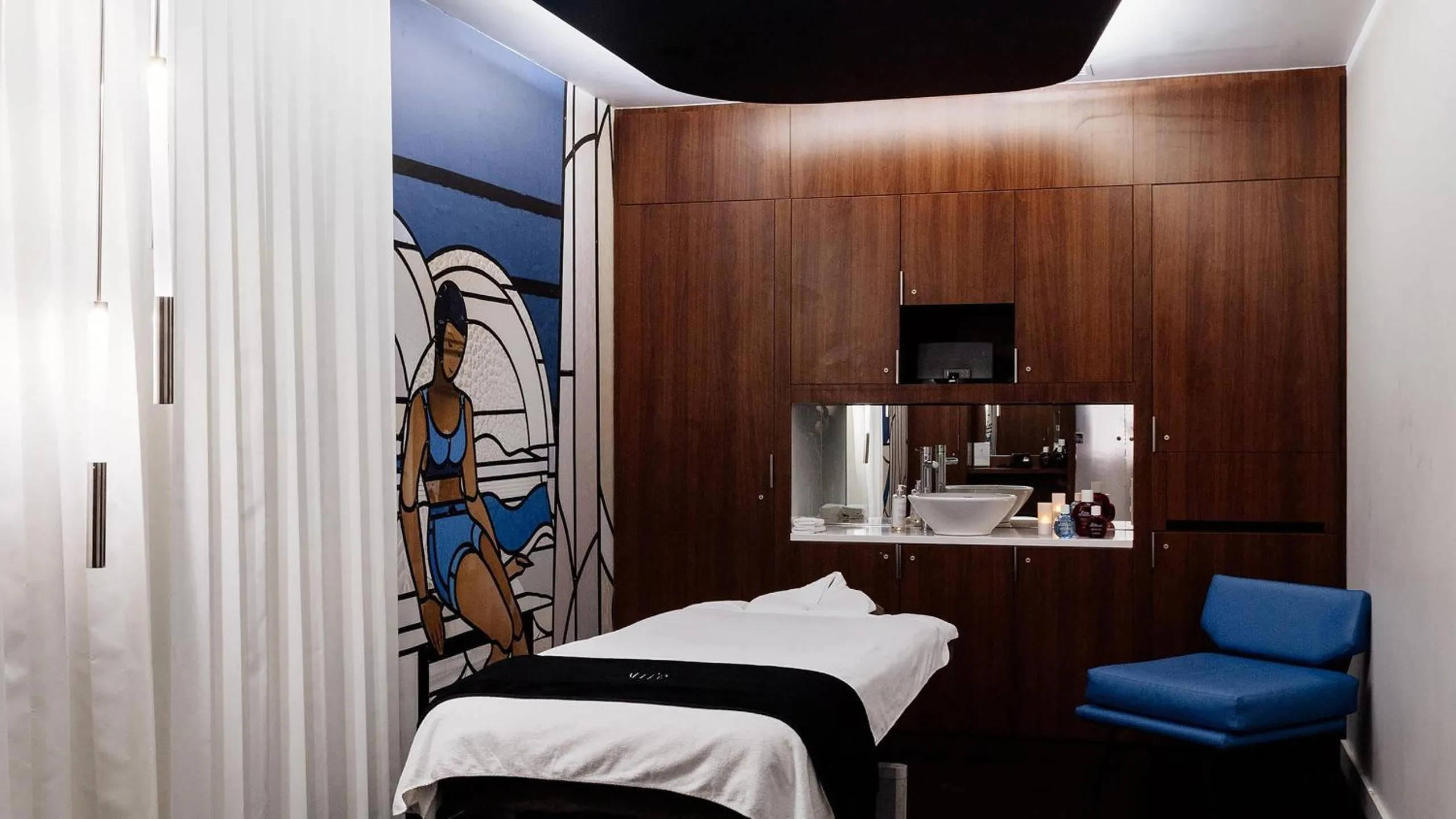 Spa and wellness centre/facilities in Molitor Hotel & Spa Paris - MGallery Collection
