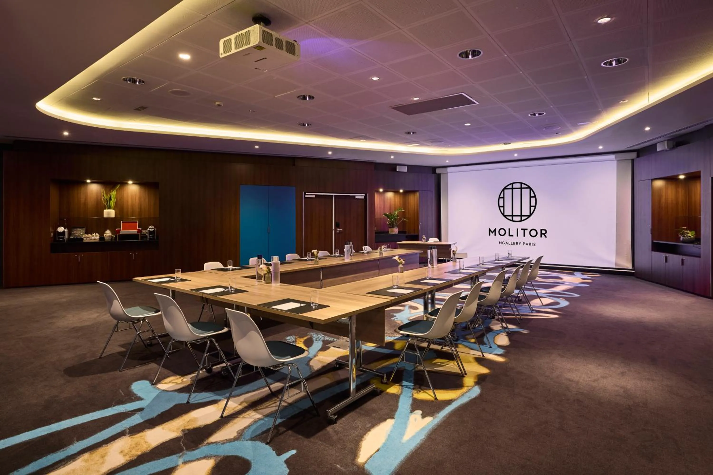Meeting/conference room in Molitor Hotel & Spa Paris - MGallery Collection