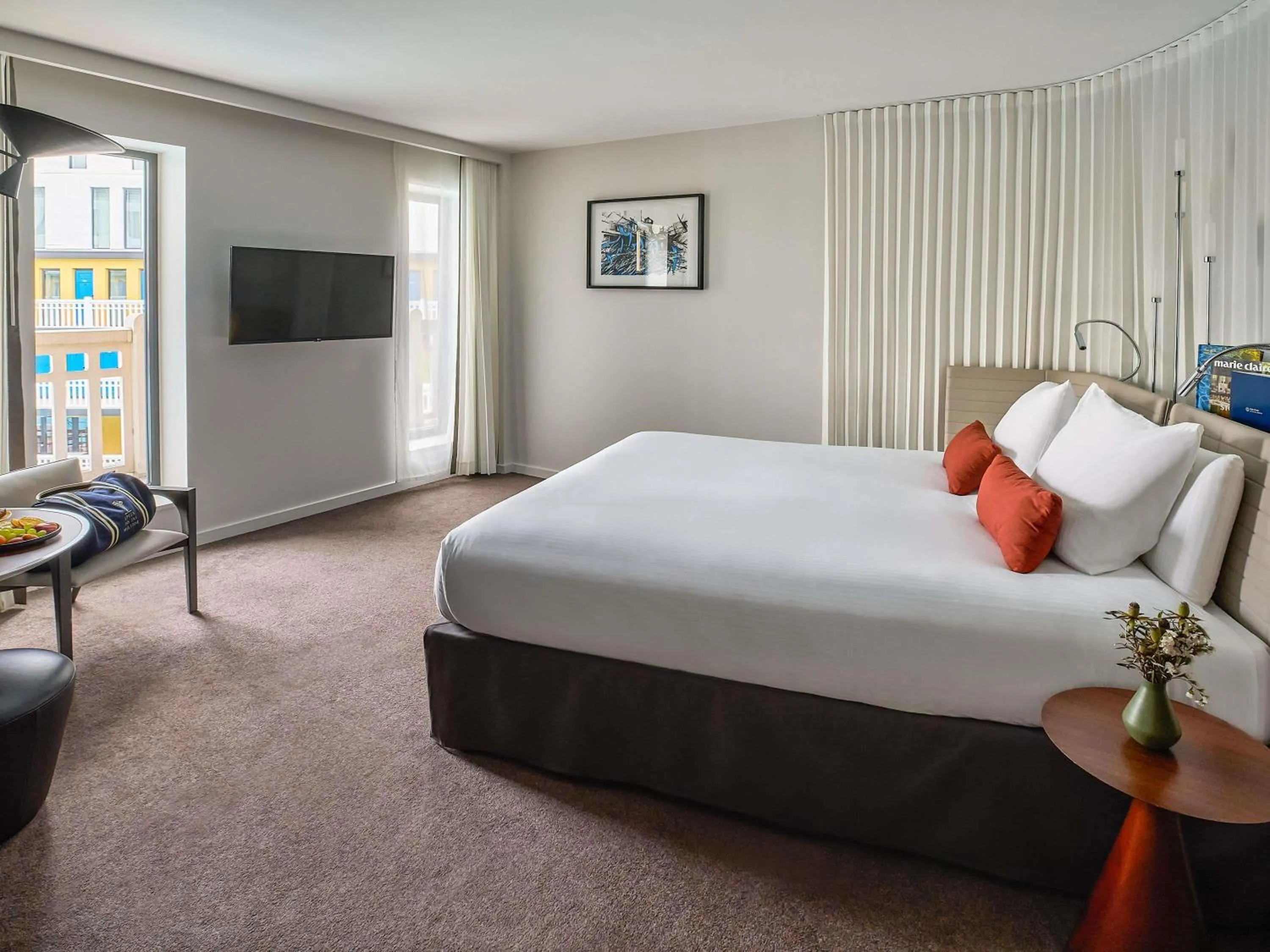 Bedroom, Bed in Molitor Hotel & Spa Paris - MGallery Collection