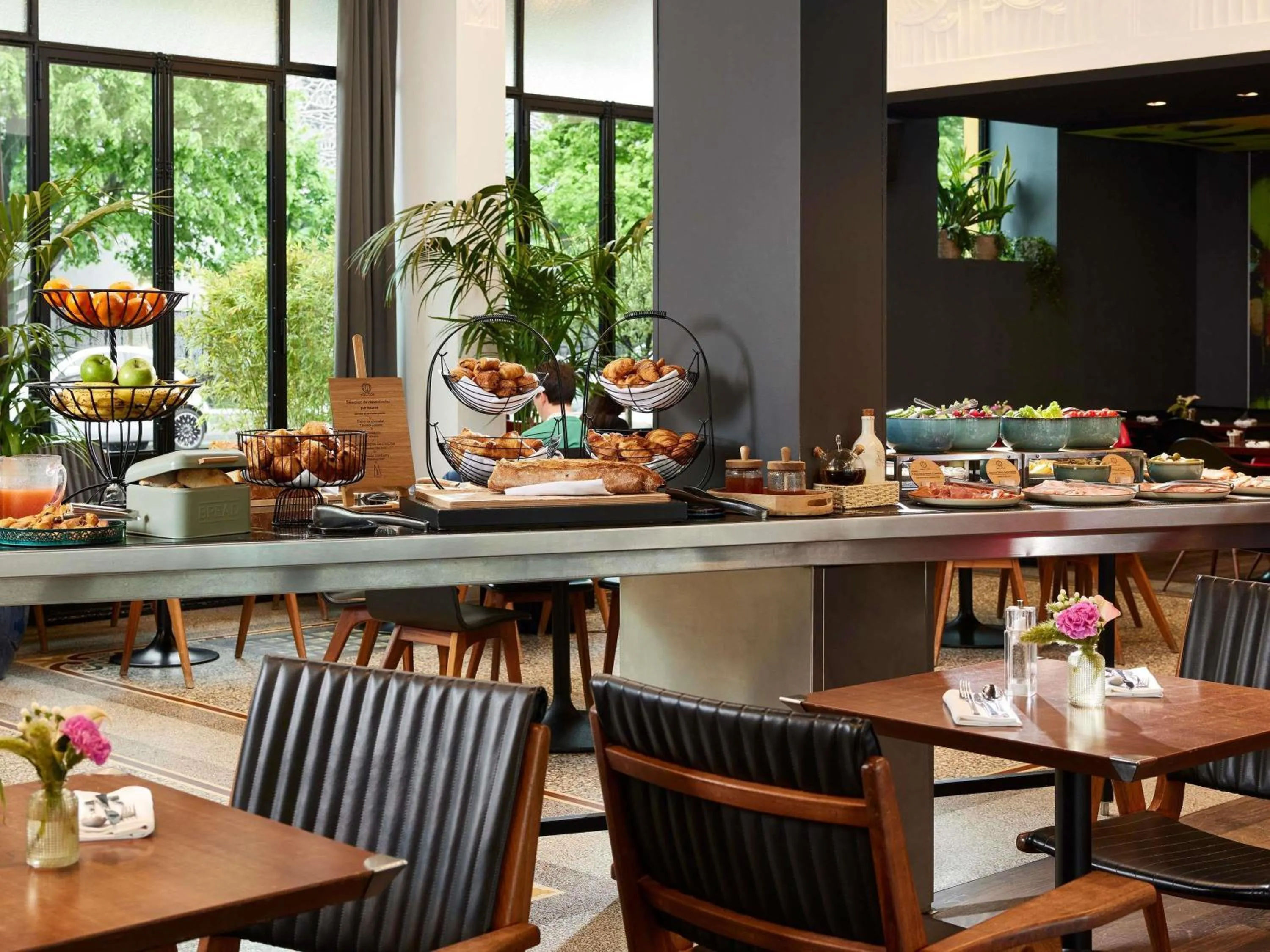 Breakfast in Molitor Hotel & Spa Paris - MGallery Collection
