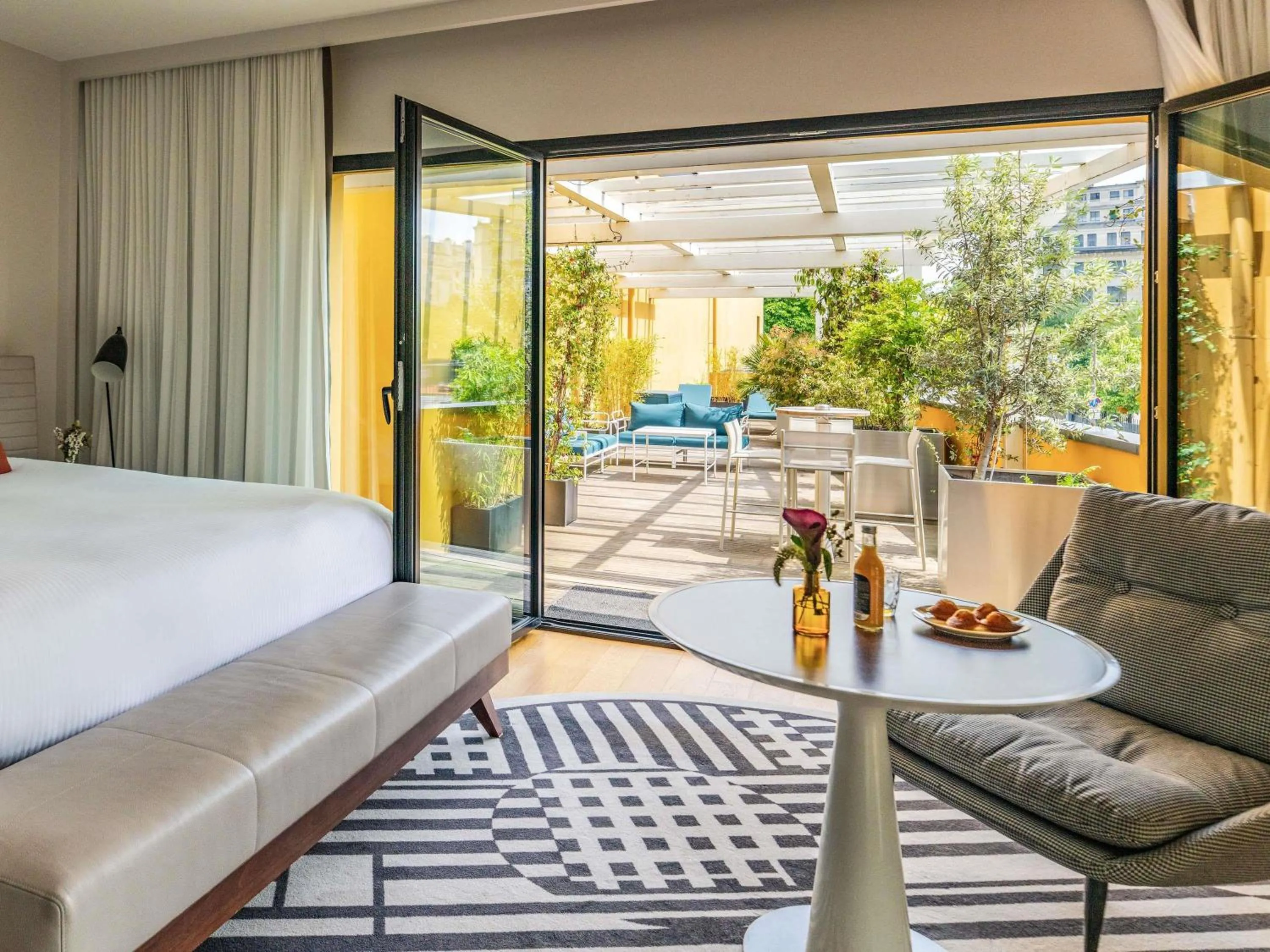 Bedroom in Molitor Hotel & Spa Paris - MGallery Collection