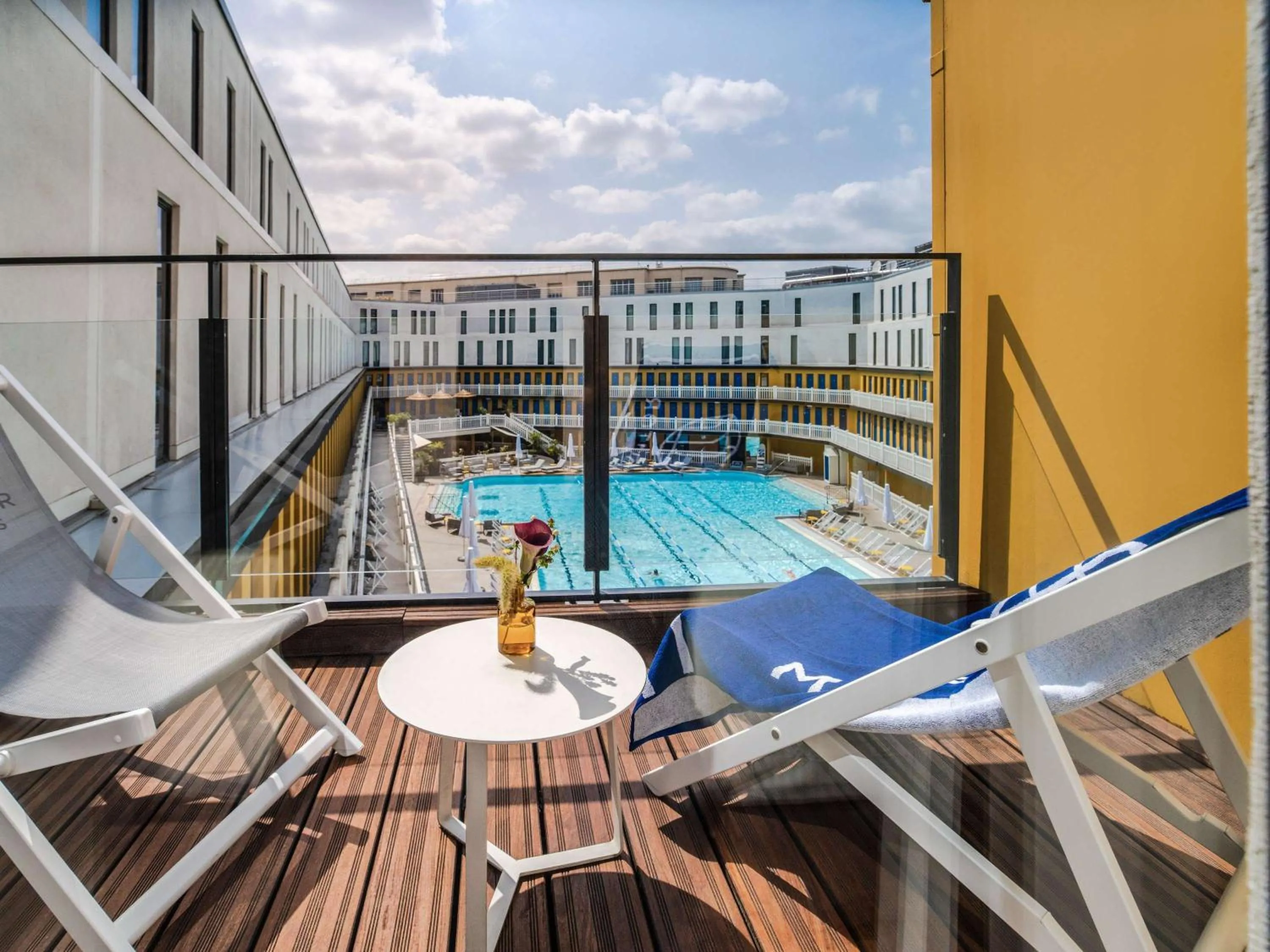 Bedroom in Molitor Hotel & Spa Paris - MGallery Collection