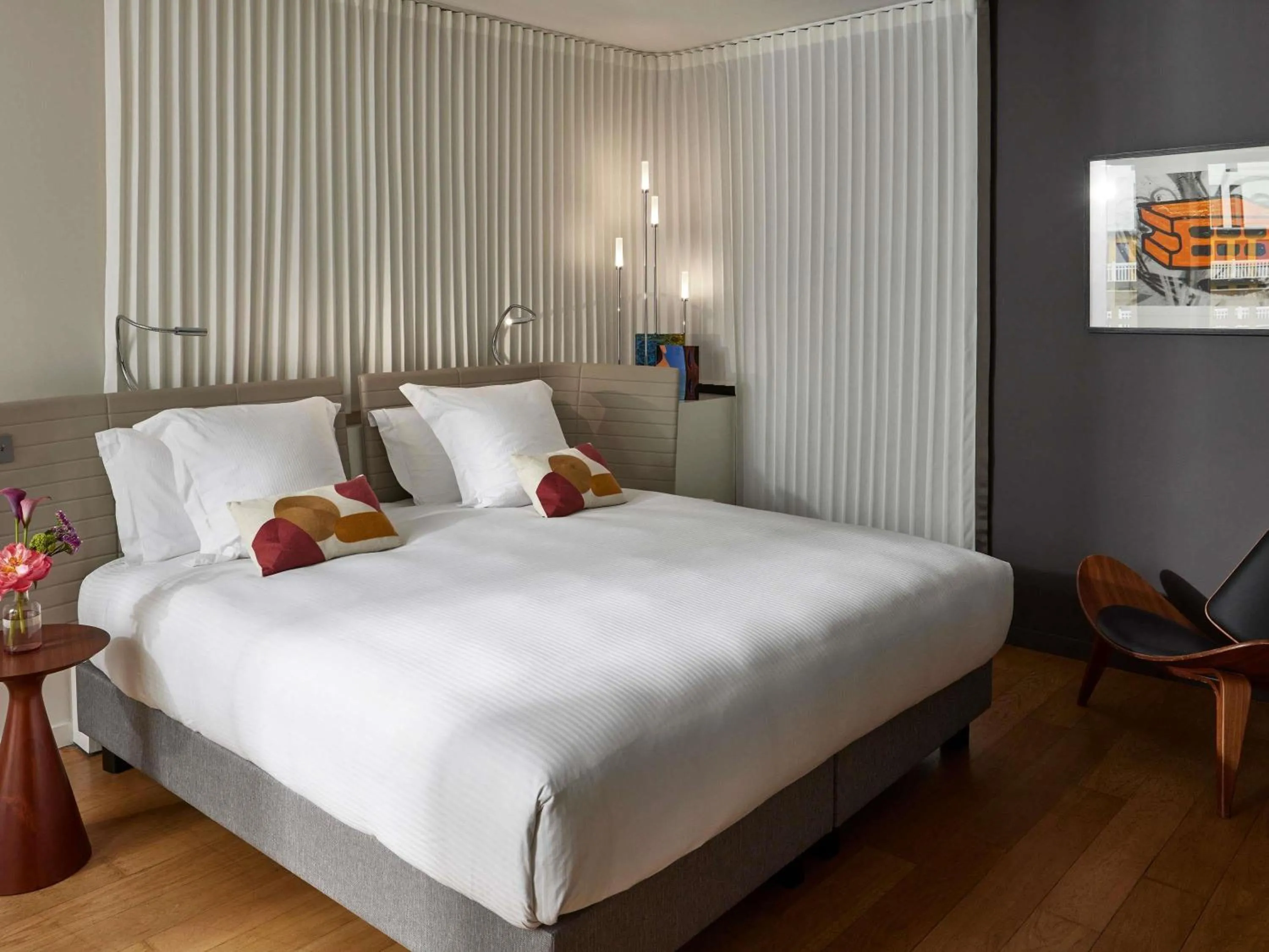 Bedroom, Bed in Molitor Hotel & Spa Paris - MGallery Collection