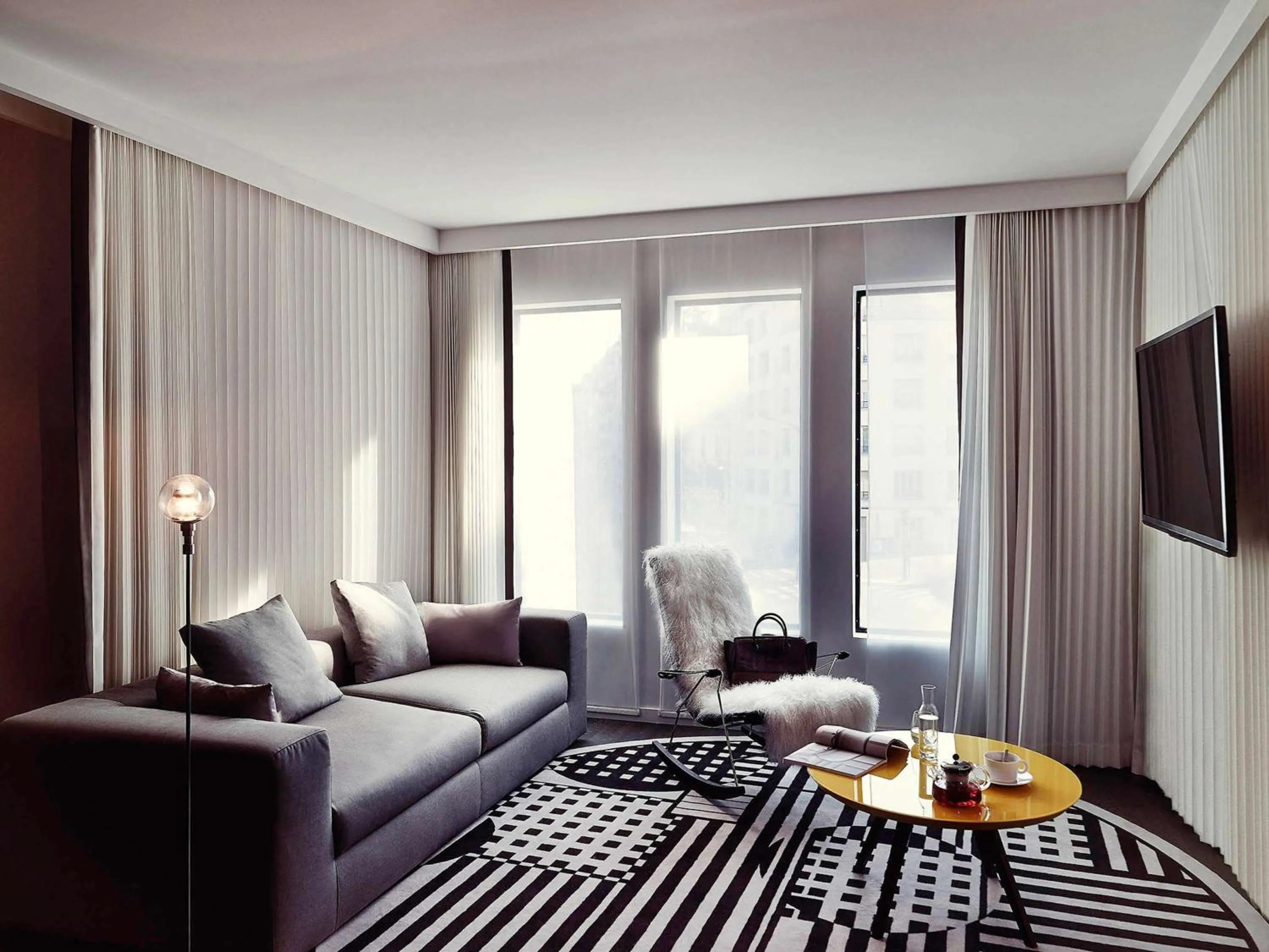 Bedroom in Molitor Hotel & Spa Paris - MGallery Collection