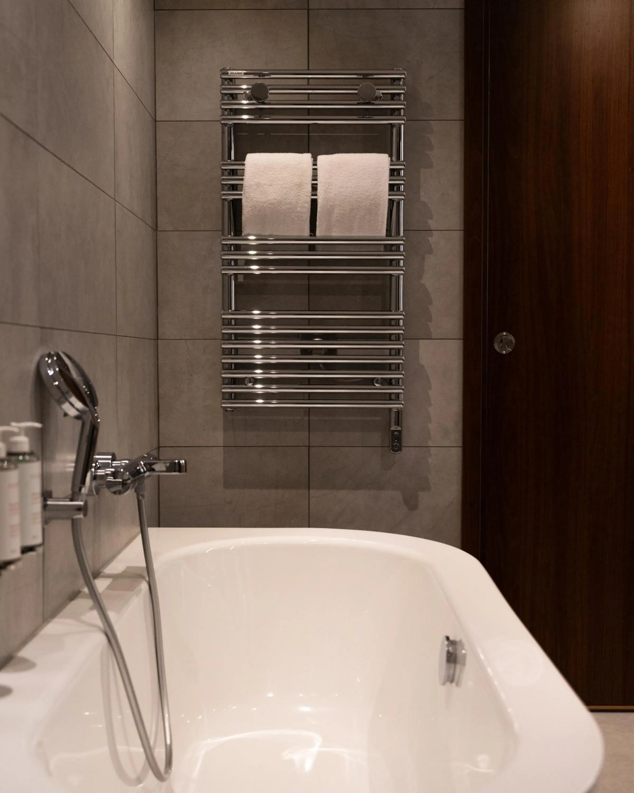 Bathroom in Molitor Hotel & Spa Paris - MGallery Collection