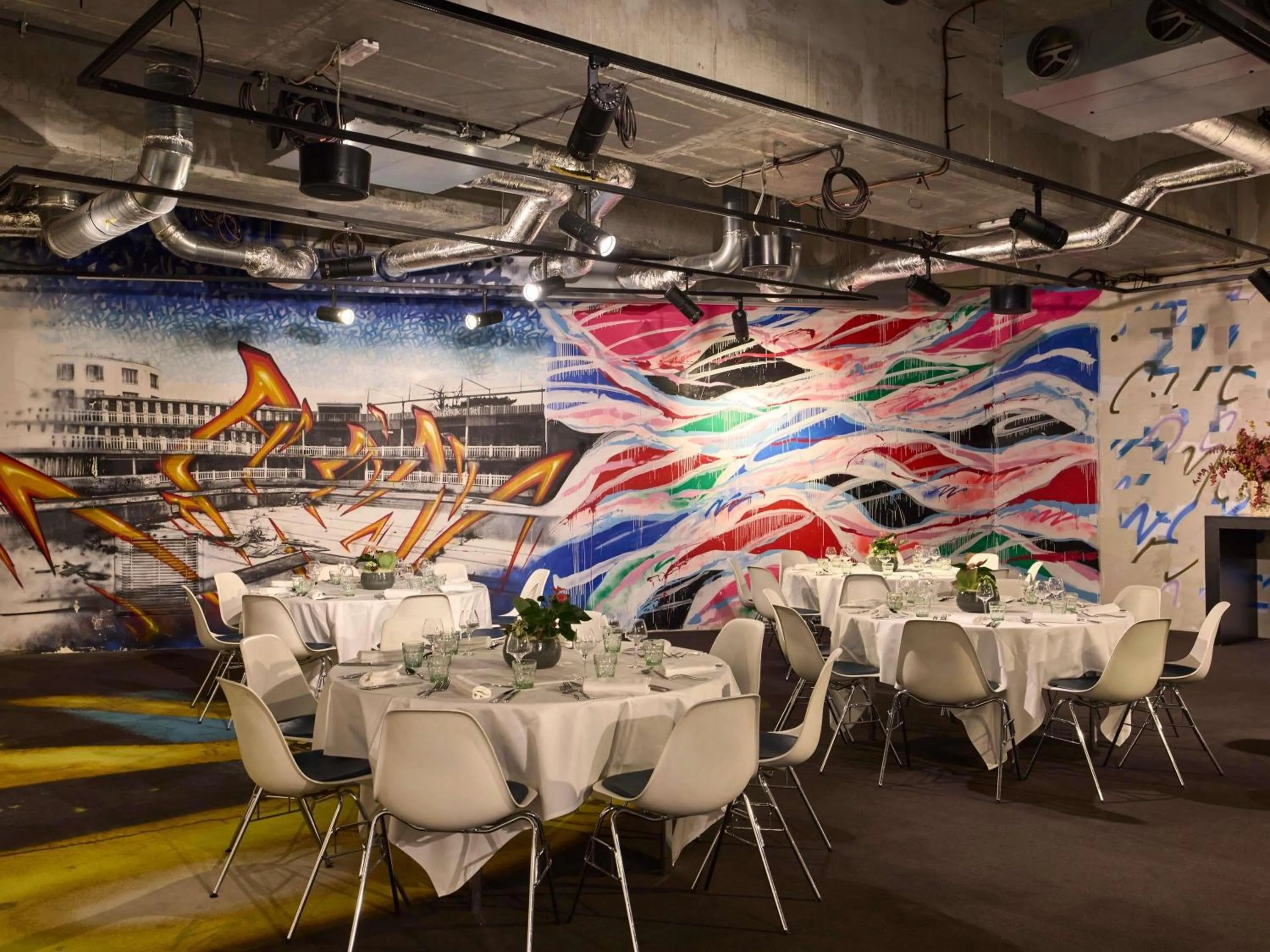 Meeting/conference room in Molitor Hotel & Spa Paris - MGallery Collection
