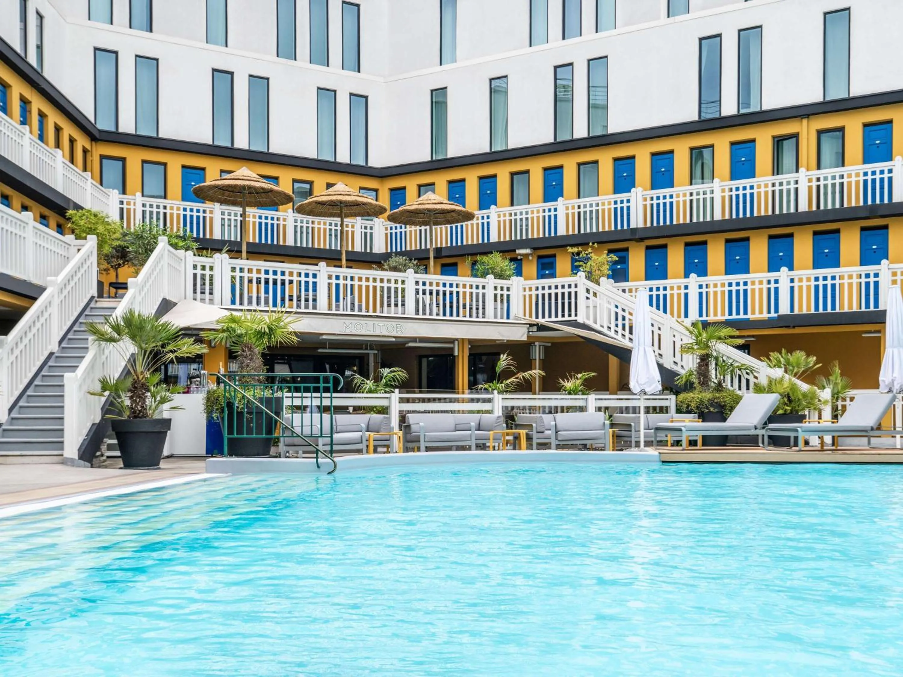 Pool view in Molitor Hotel & Spa Paris - MGallery Collection