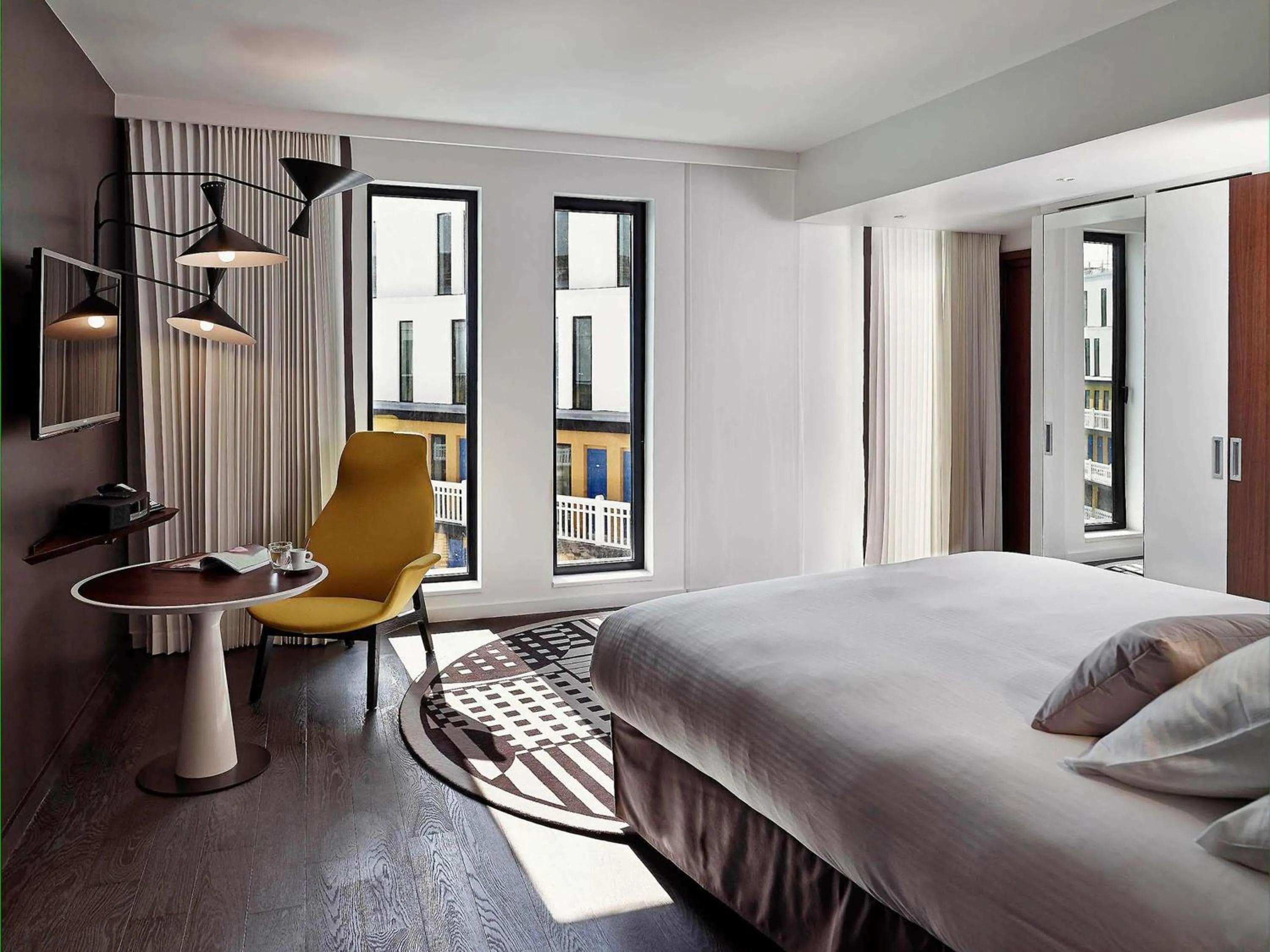 Bedroom, Bed in Molitor Hotel & Spa Paris - MGallery Collection