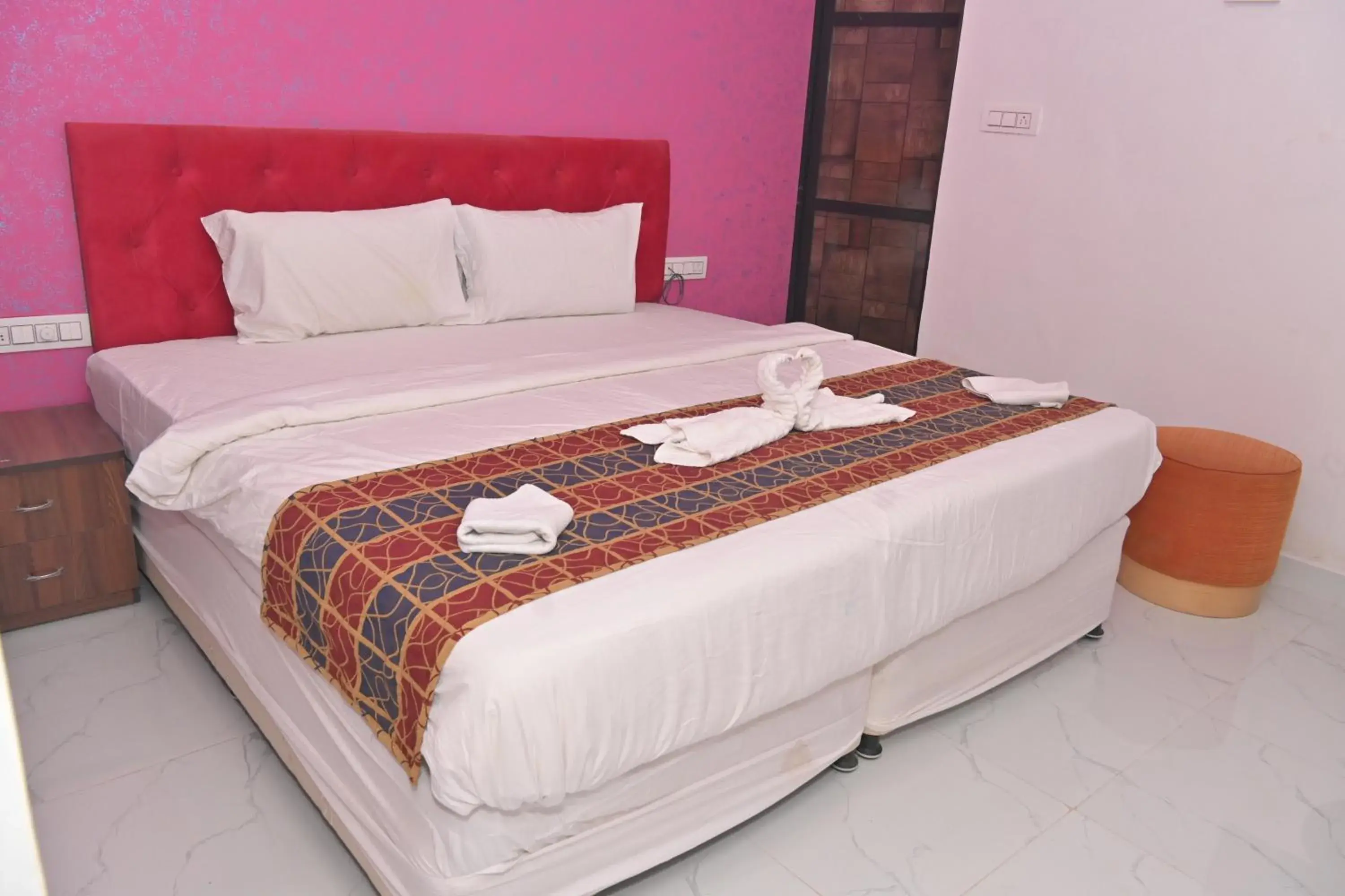 Deluxe Double Room in Hotel Apni Haveli Deluxe Double Room in Hotel Apni Haveli