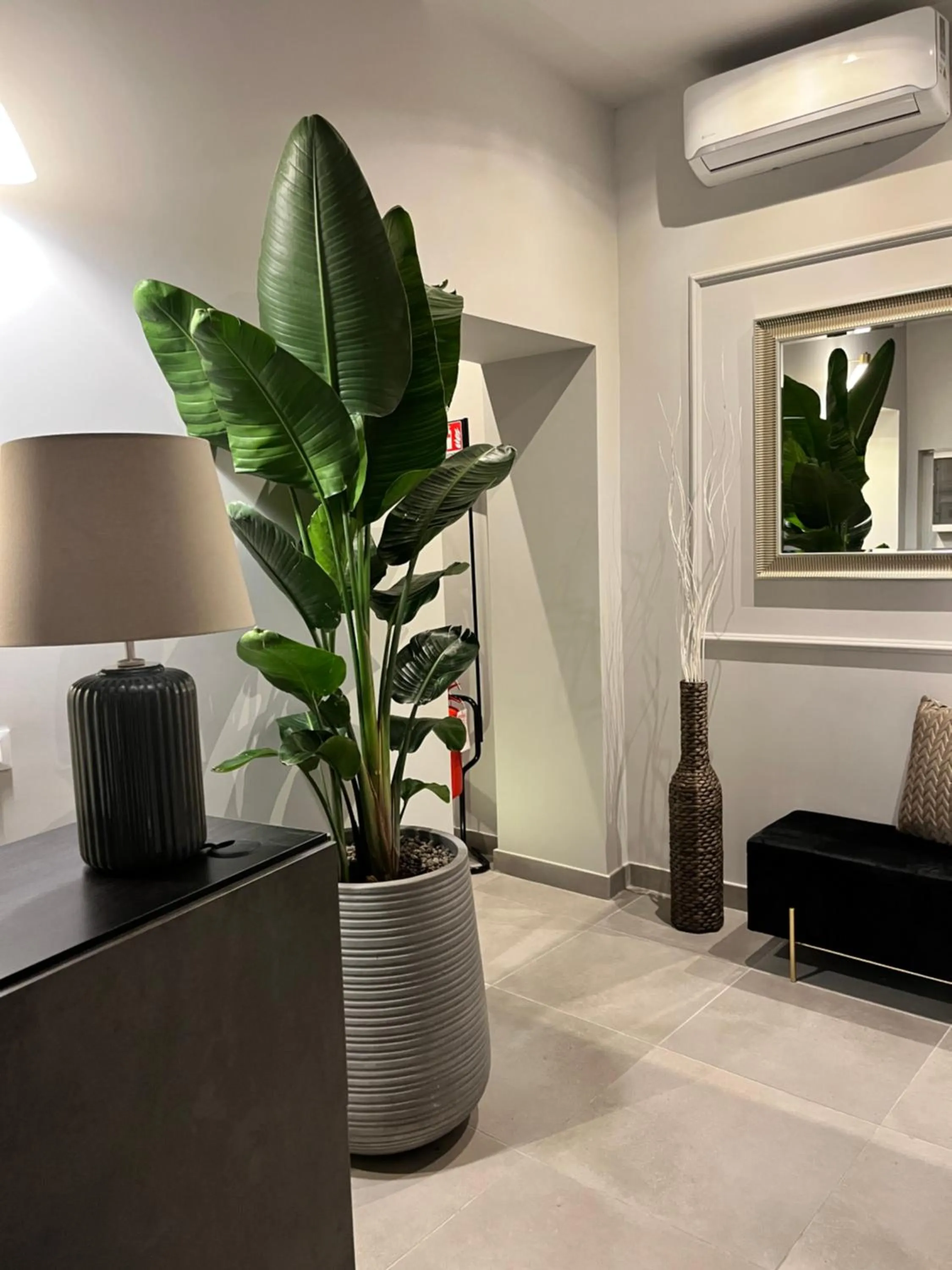 Lobby or reception in Soha Piazza Di Spagna Boutique