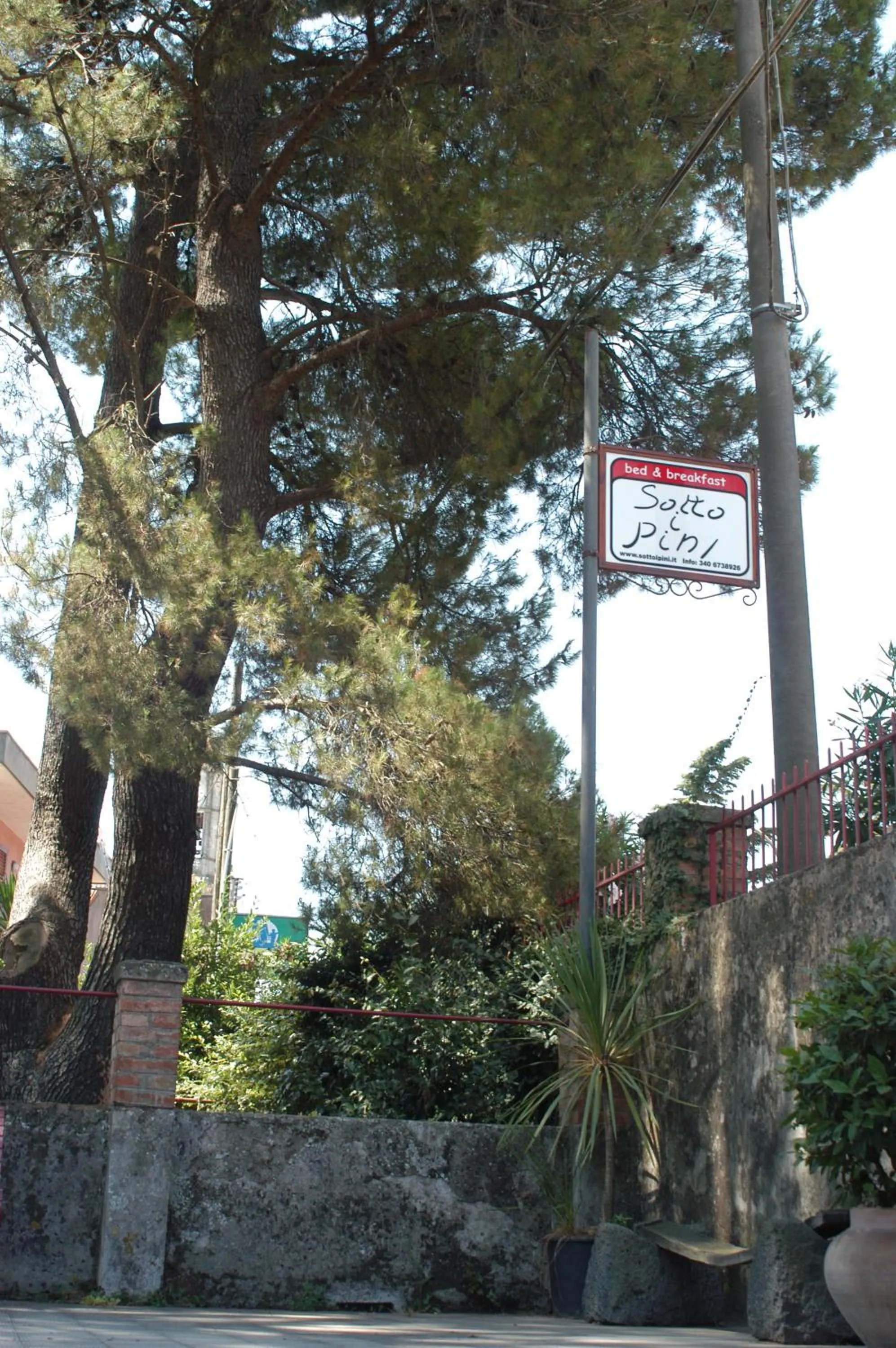 Property logo or sign in B&B Sotto i Pini