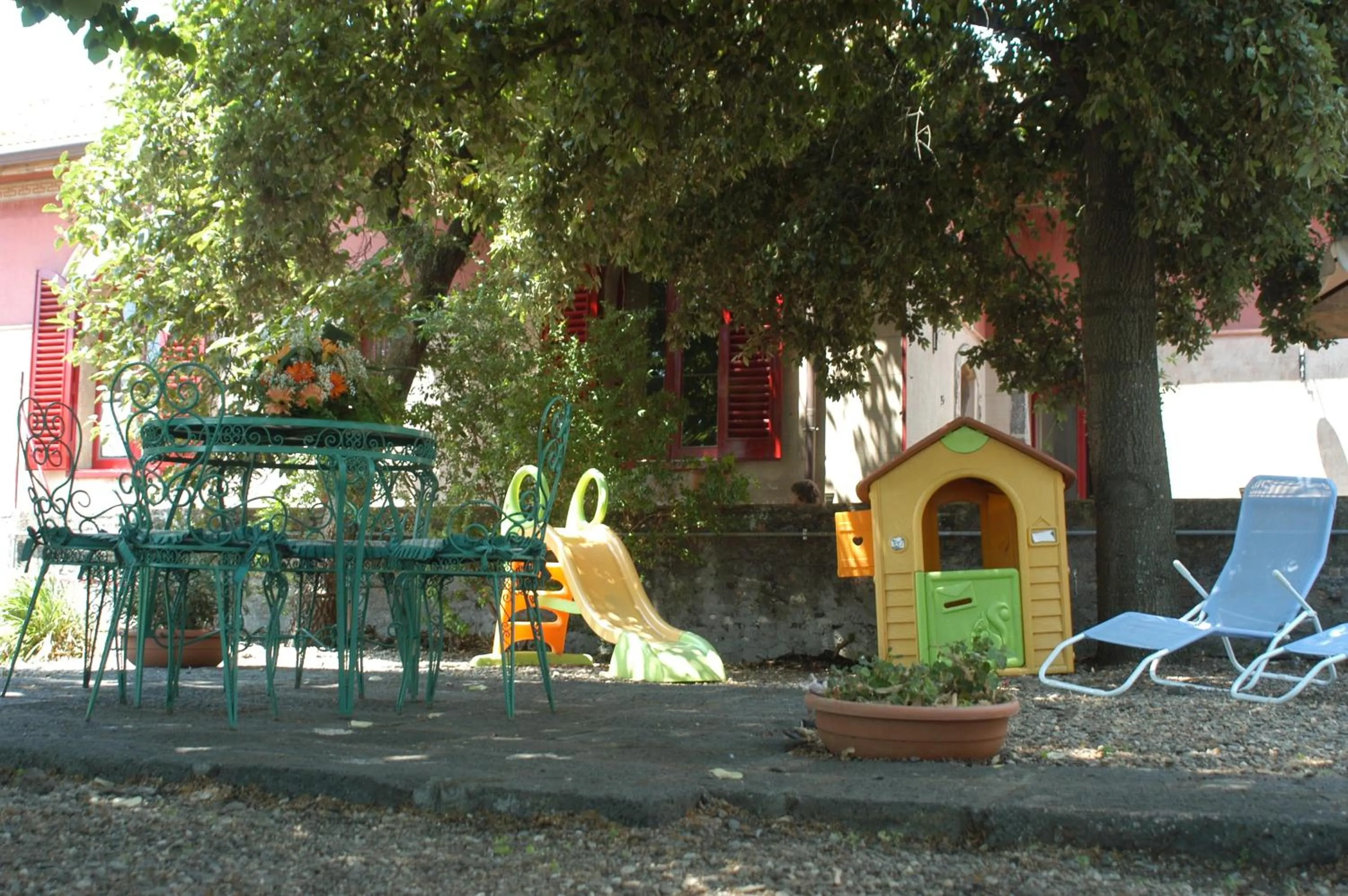 Garden in B&B Sotto i Pini
