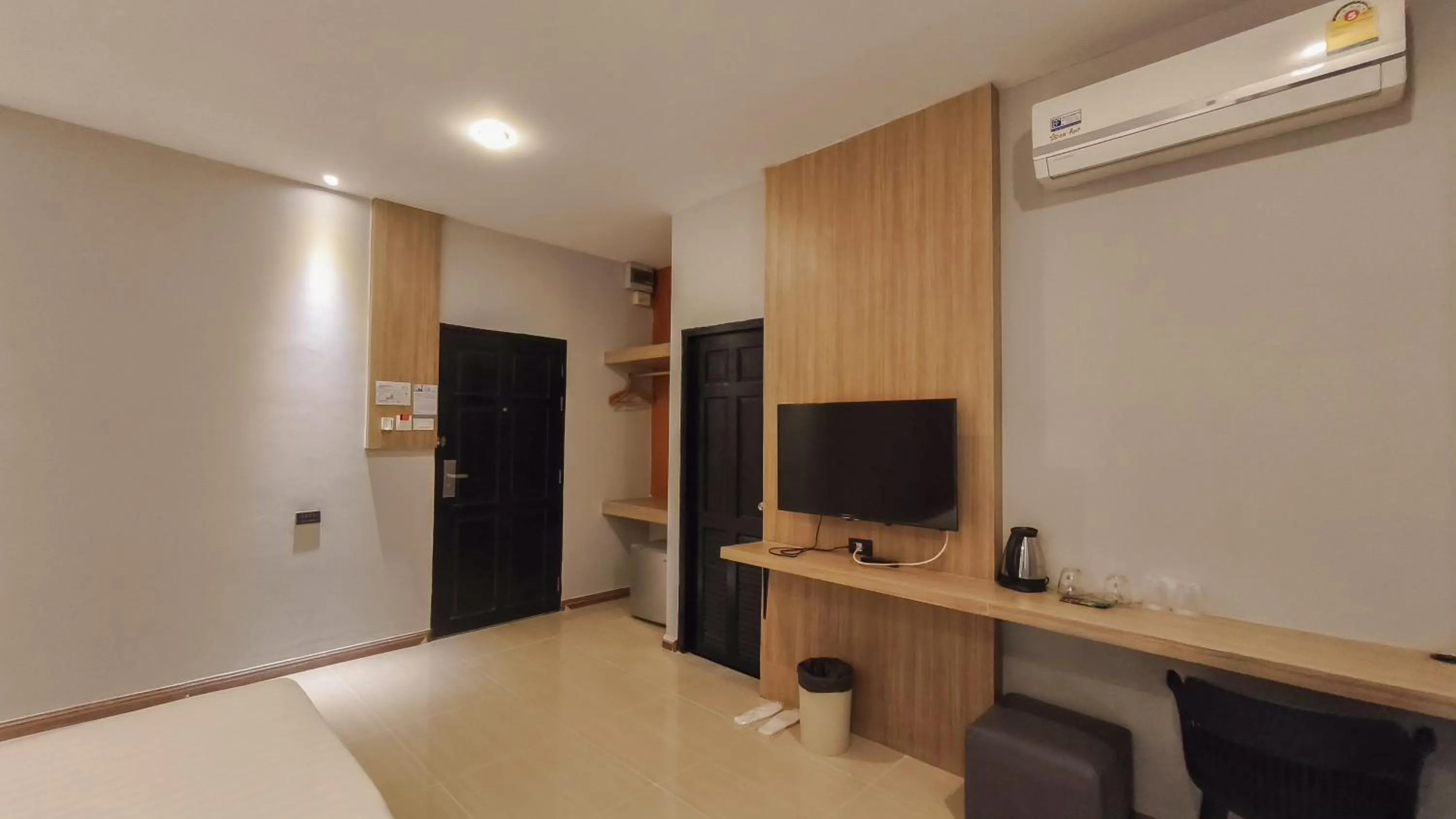 Photo of the whole room in C Hotel Bangna