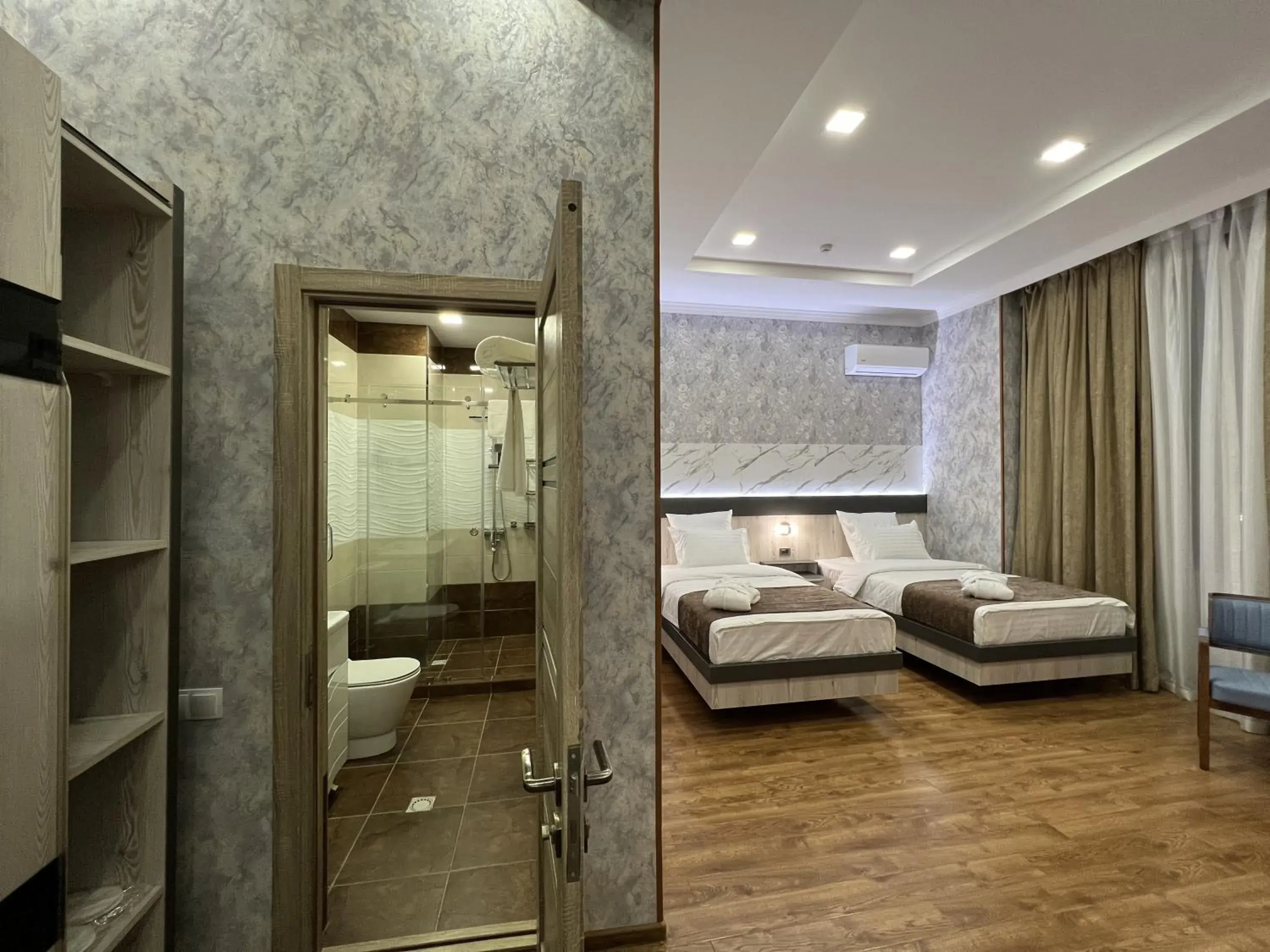 Family Suite - single occupancy in Ada Hotel Family Suite - single occupancy in Ada Hotel