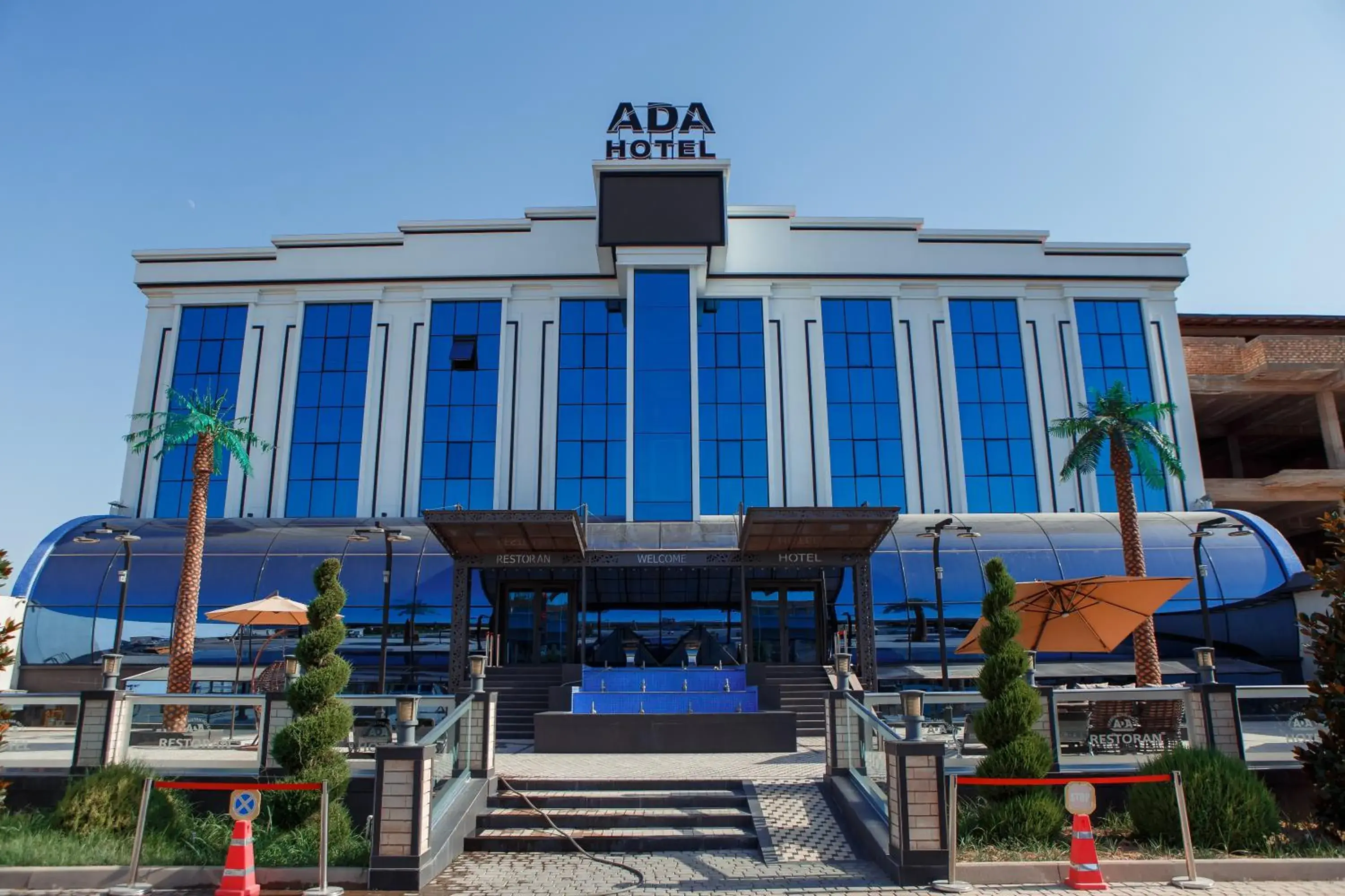 Facade/entrance in Ada Hotel Facade/entrance in Ada Hotel
