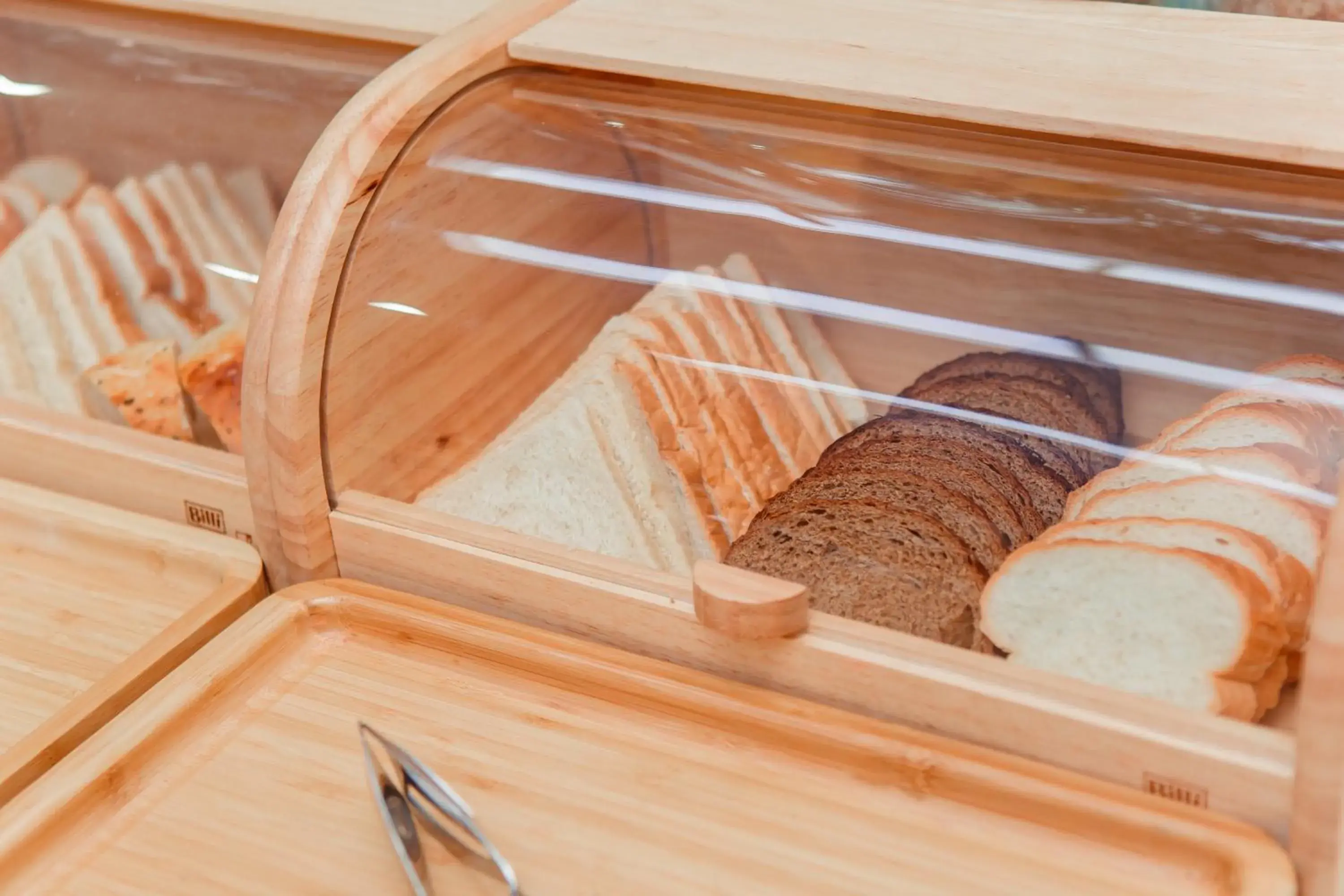 Breakfast in Ada Hotel Breakfast in Ada Hotel