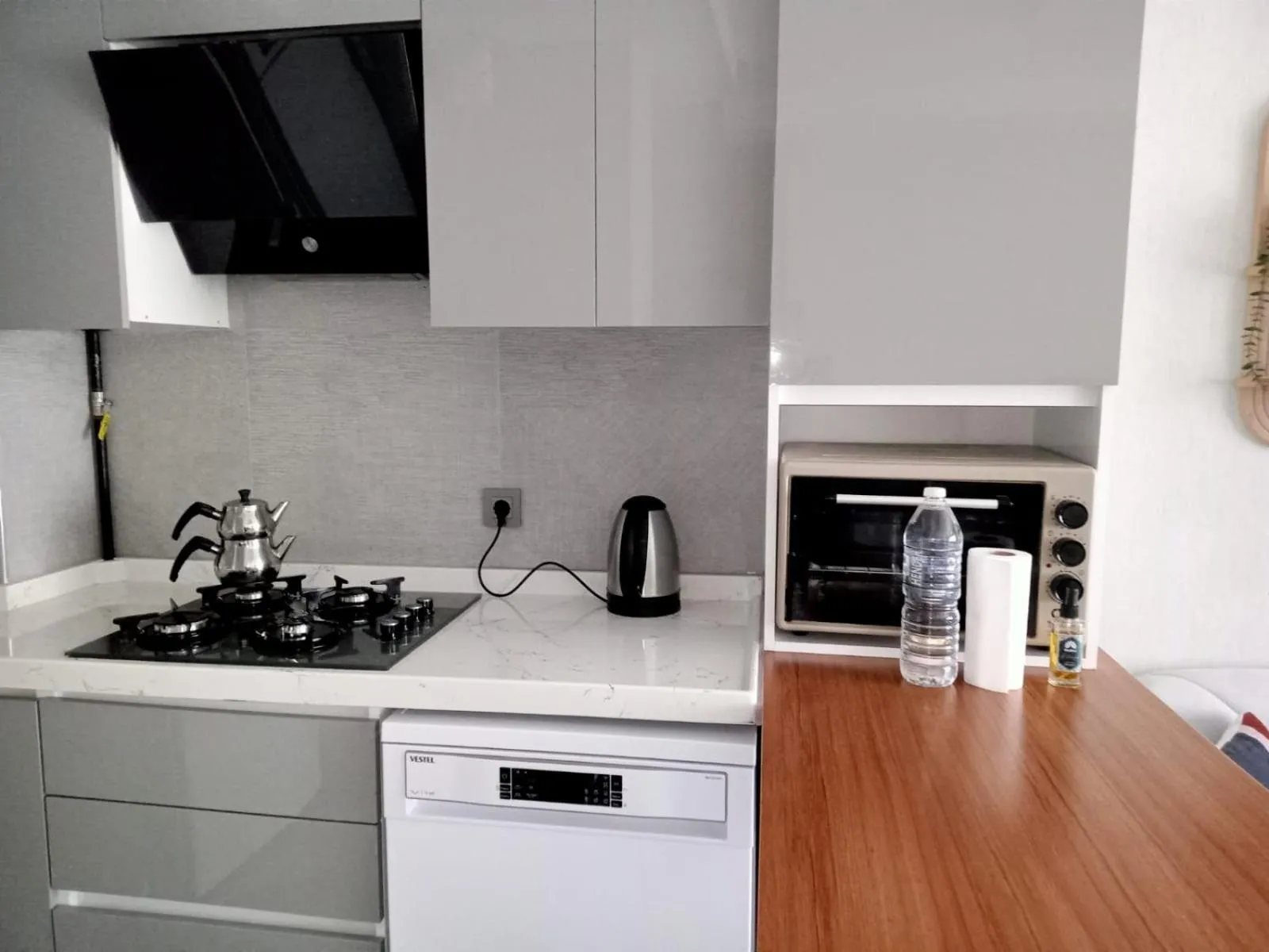 Coffee/tea facilities in Ankara Esenboğa Airport Comfort Suites