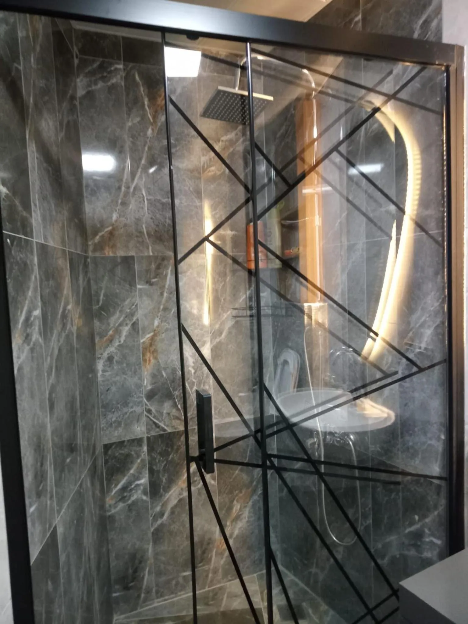 Shower in Ankara Esenboğa Airport Comfort Suites