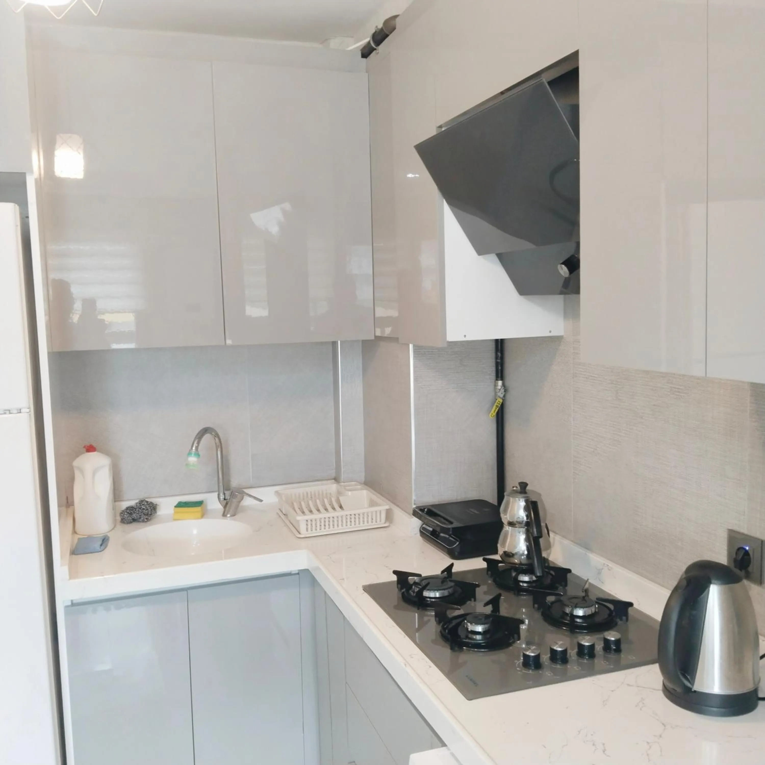 Coffee/tea facilities in Ankara Esenboğa Airport Comfort Suites