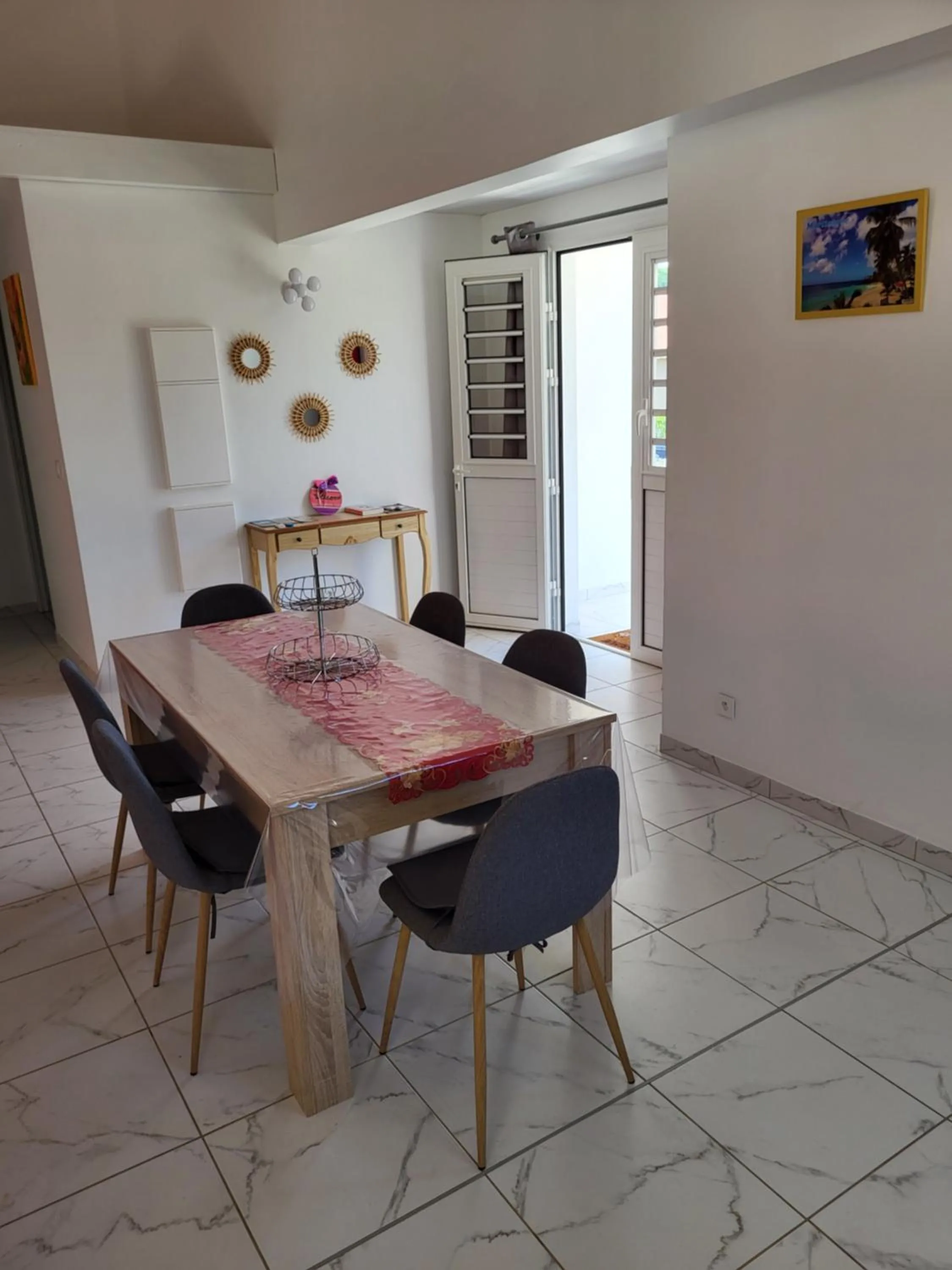Dining area in Maison Indép, Spa, Mer, Jardin, Bien-être