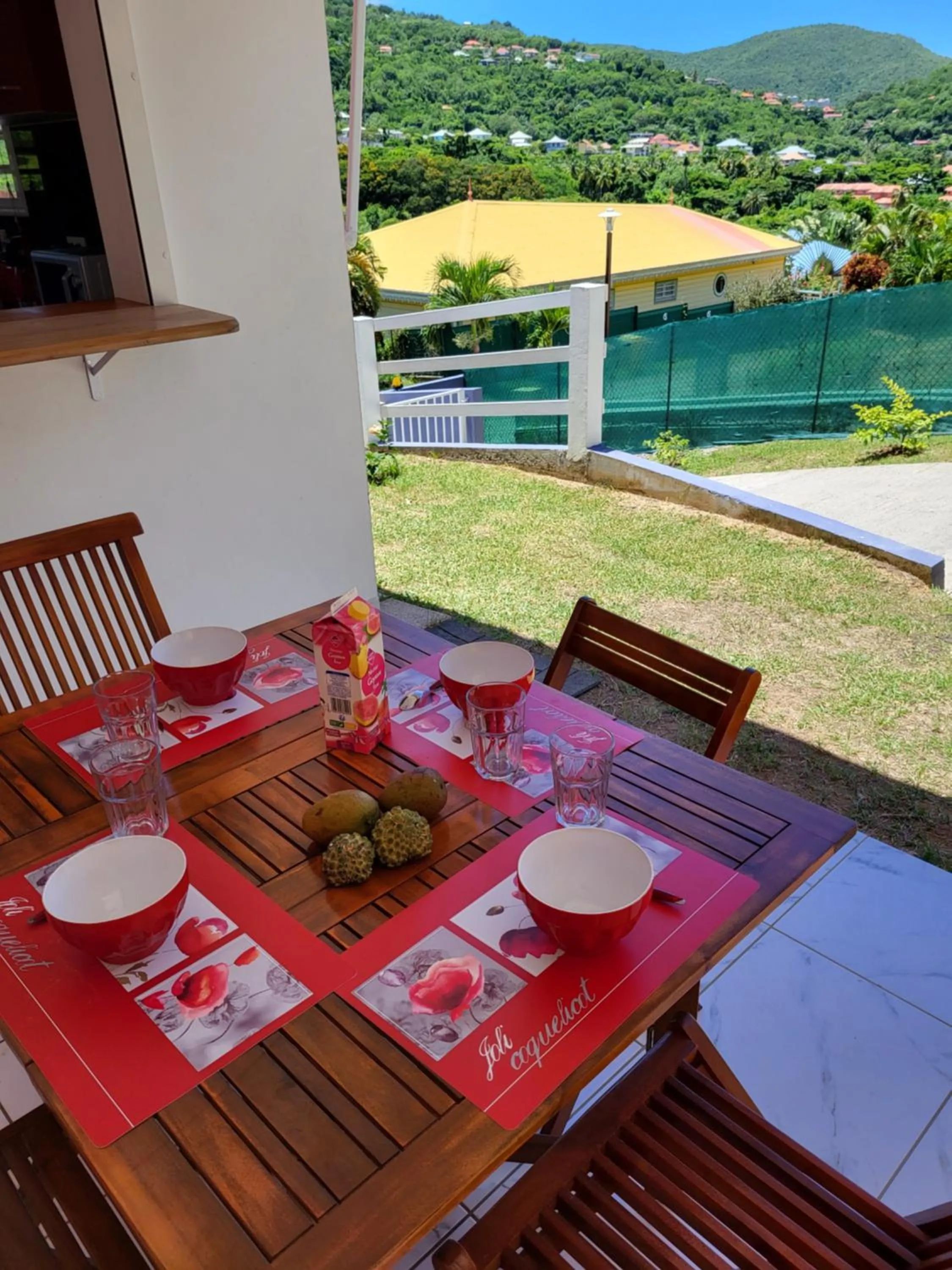 Balcony/Terrace in Maison Indép, Spa, Mer, Jardin, Bien-être