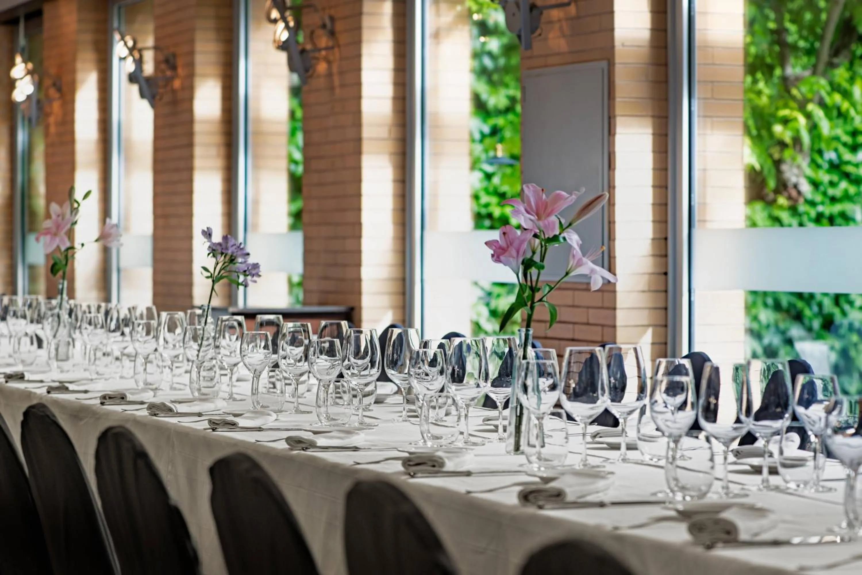 Meeting/conference room in AC Hotel Ciudad de Tudela by Marriott