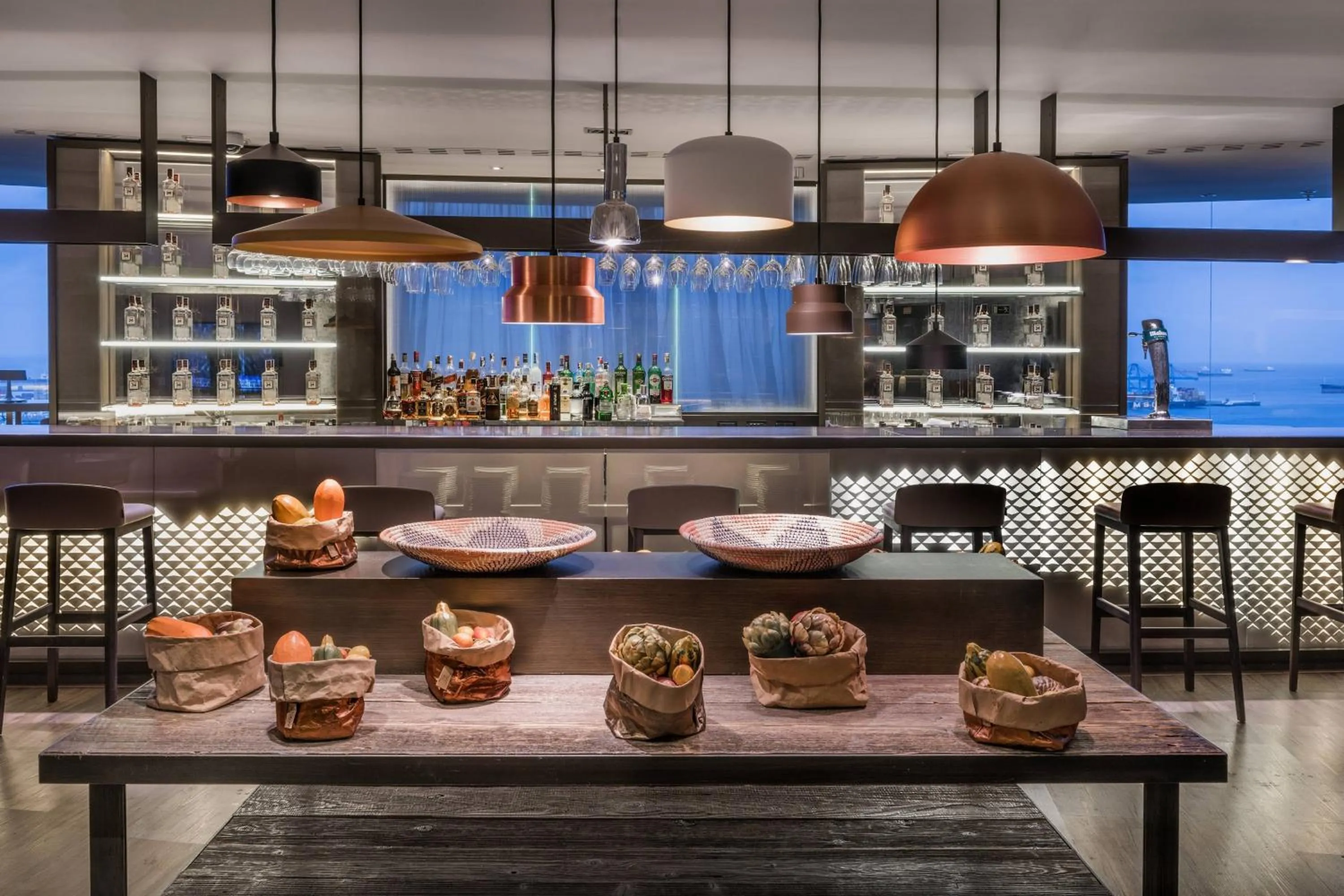 Lounge or bar in AC Hotel Gran Canaria by Marriott