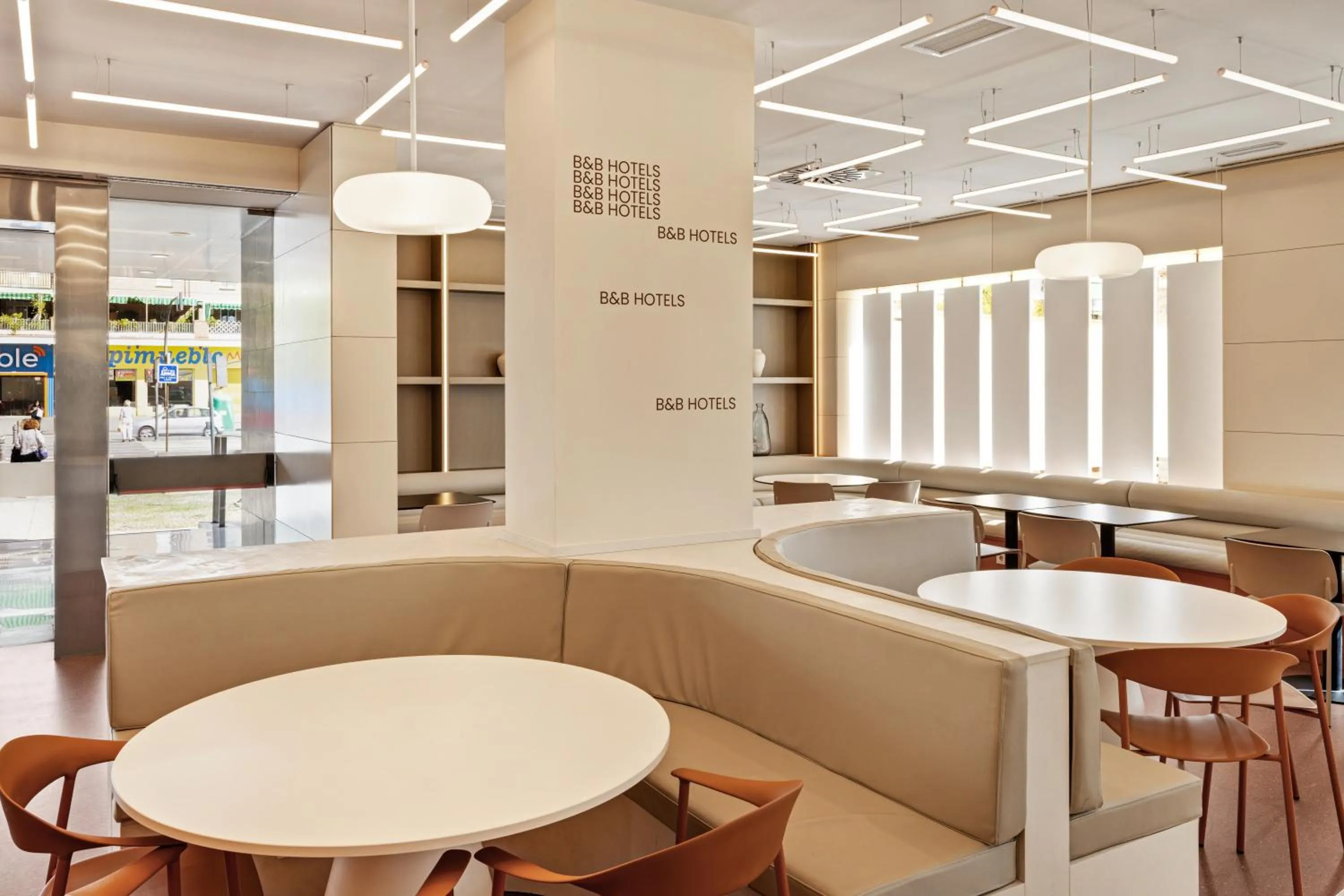 B&B HOTEL Granada Estación