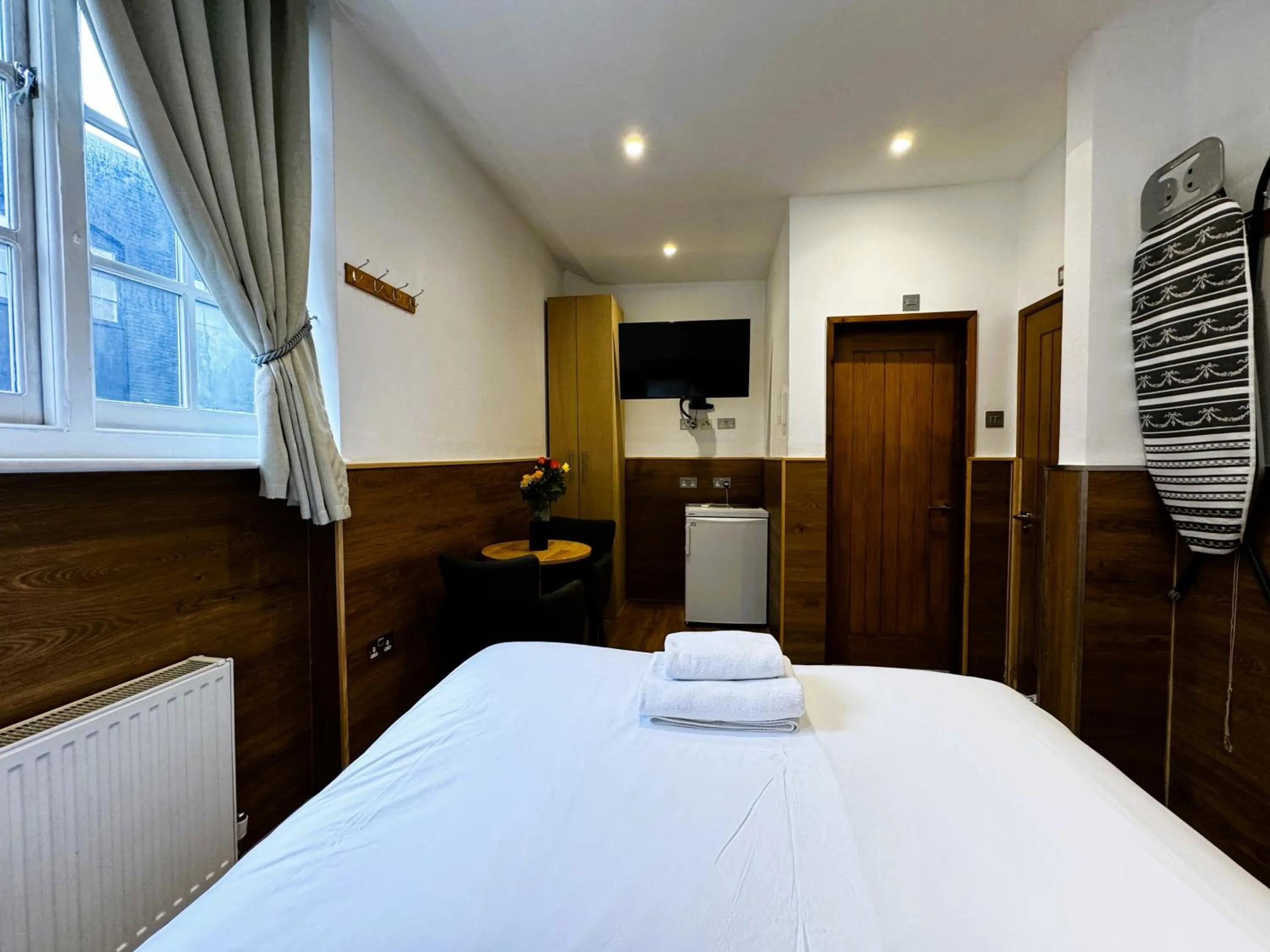 Bed in Berkley Apartments