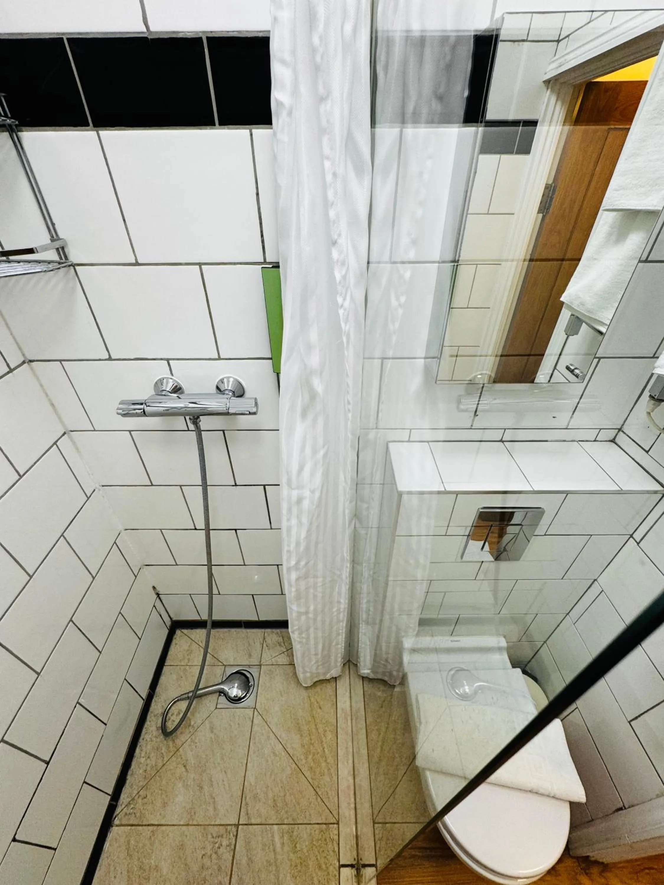 Bathroom in Berkley Apartments