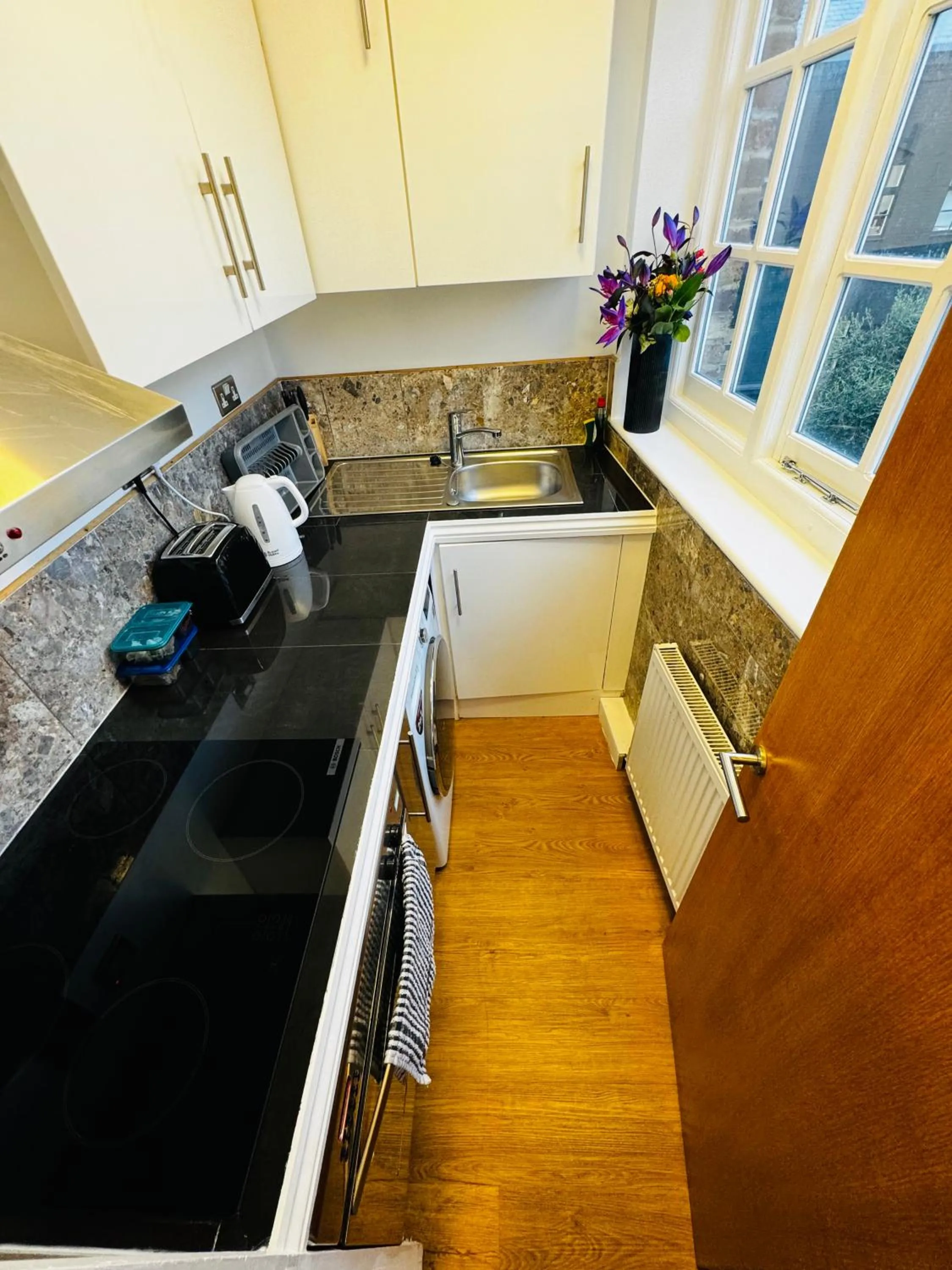 kitchen in Berkley Apartments