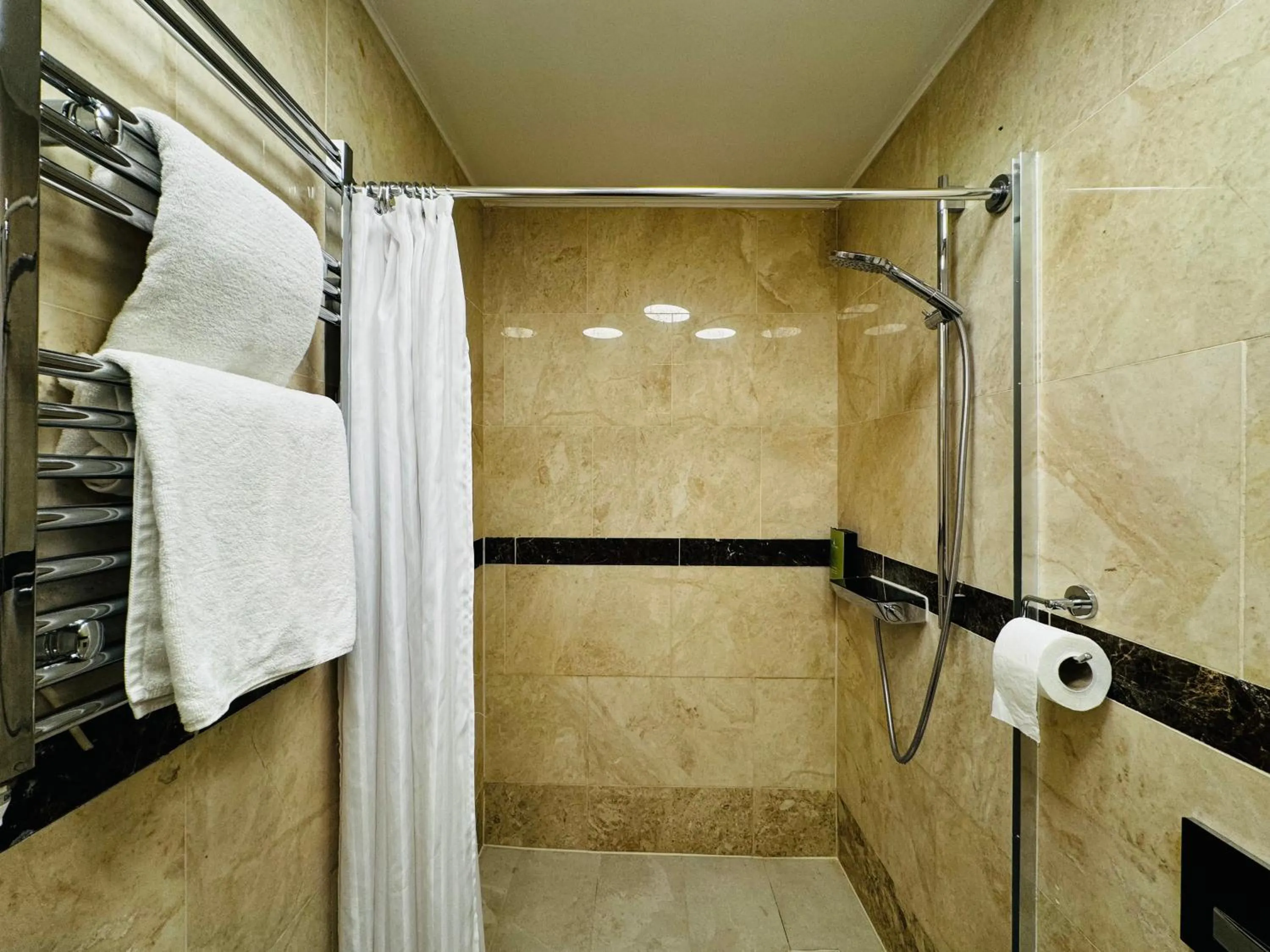 Bathroom in Berkley Apartments