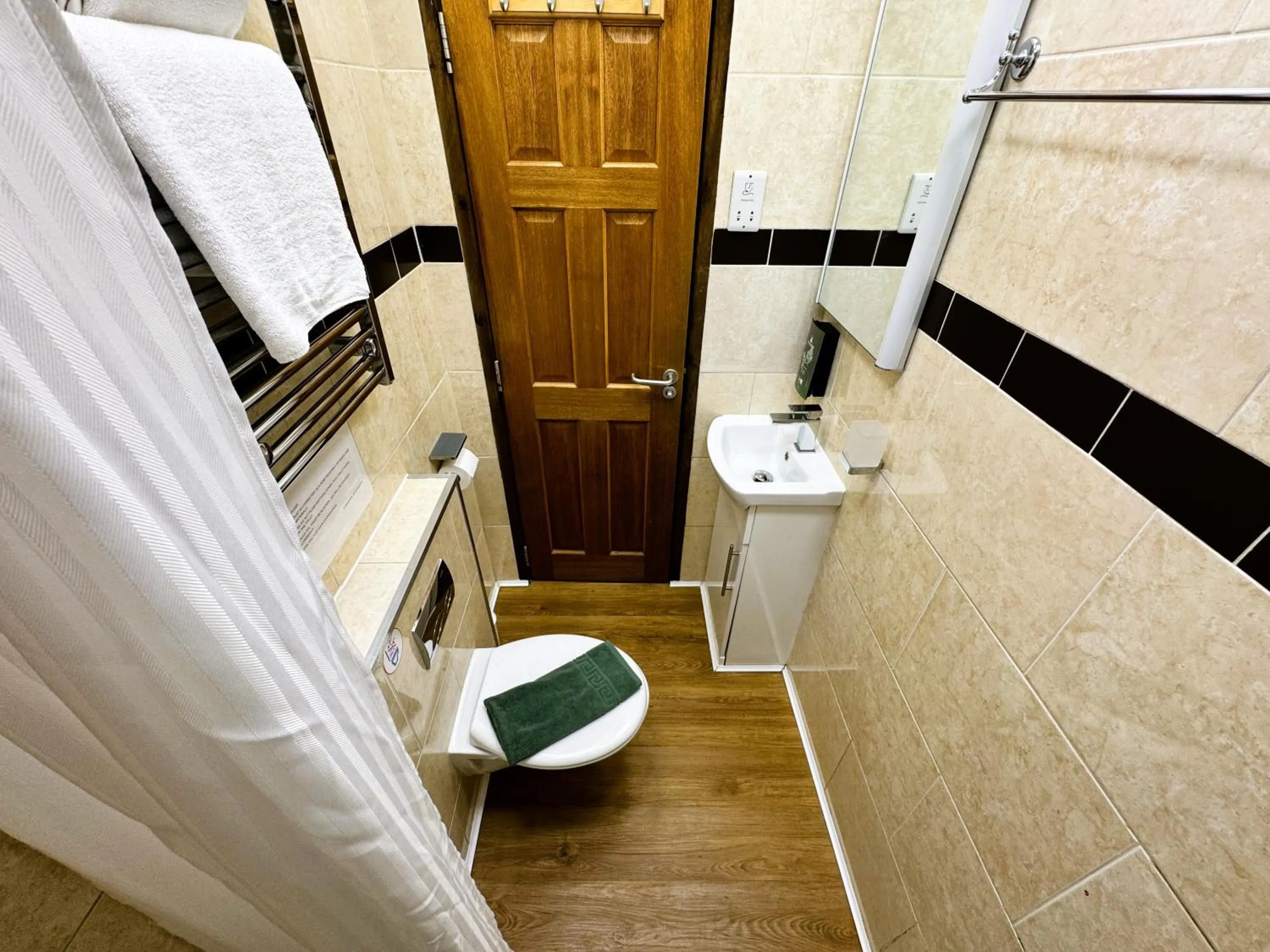 Bathroom in Berkley Apartments