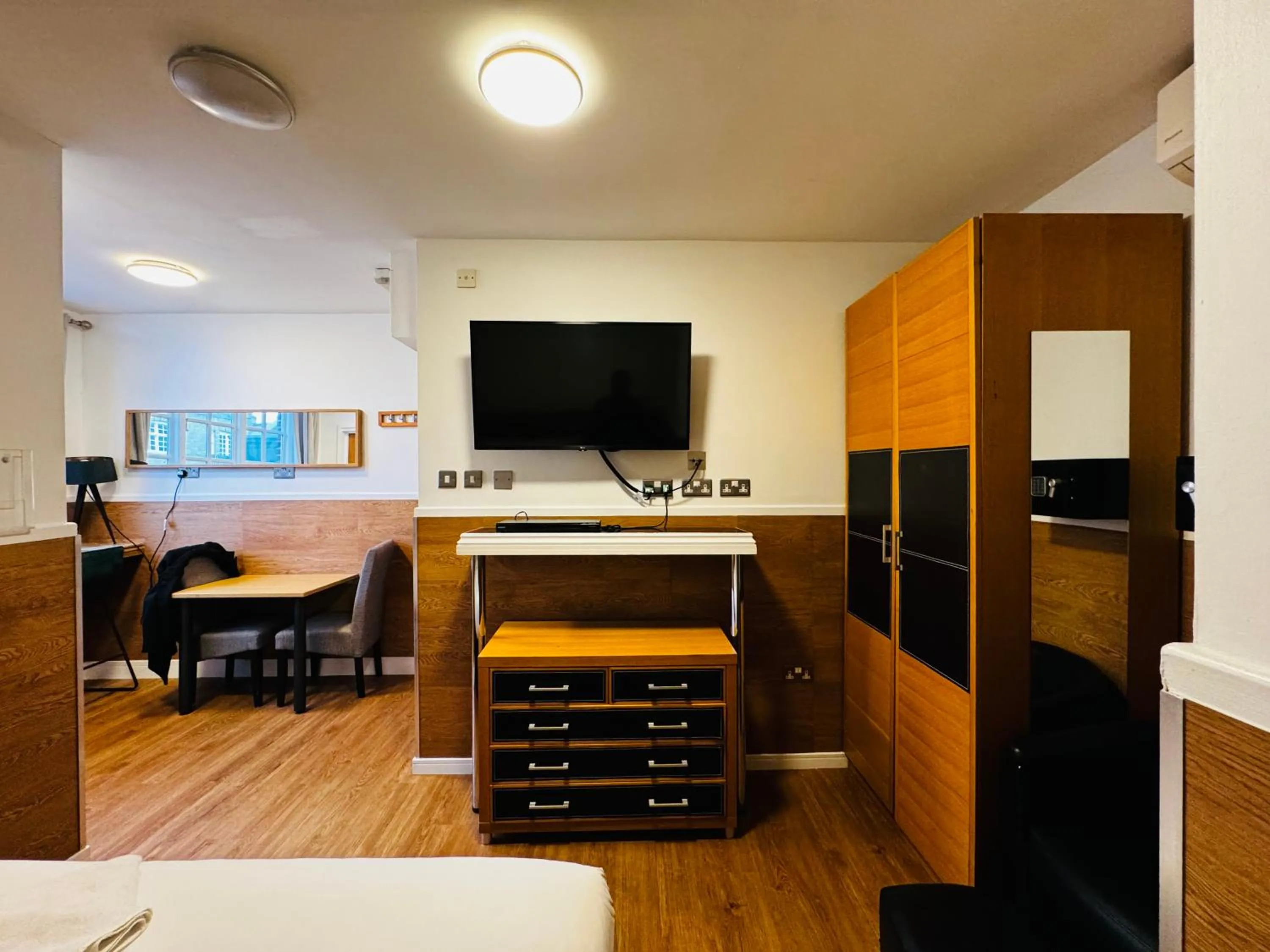 Bedroom in Berkley Apartments